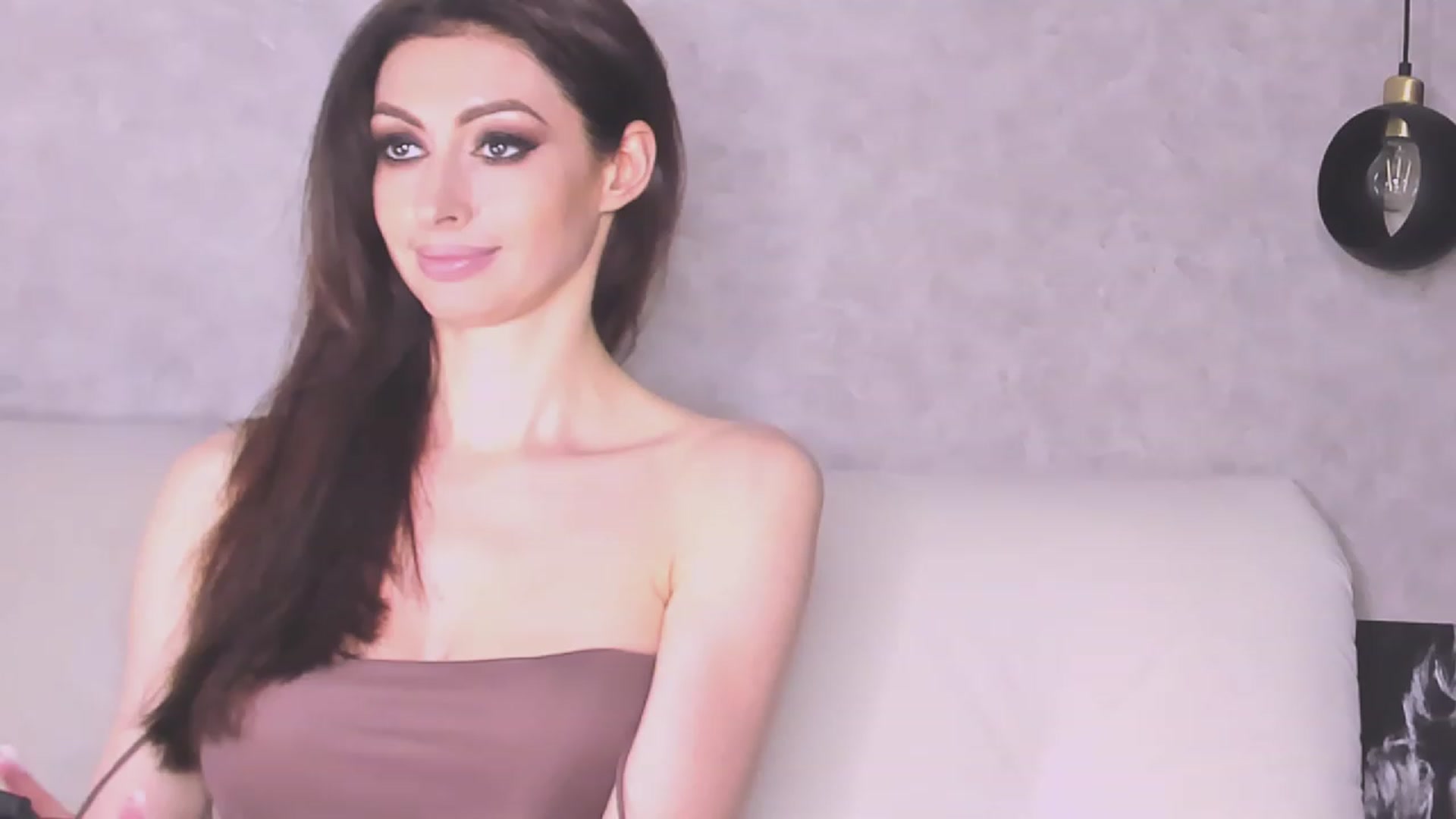 Gallery image thumbnail from Tishina's myfreecams stream on, 05/11/2023, 24:49 image 10 of 20