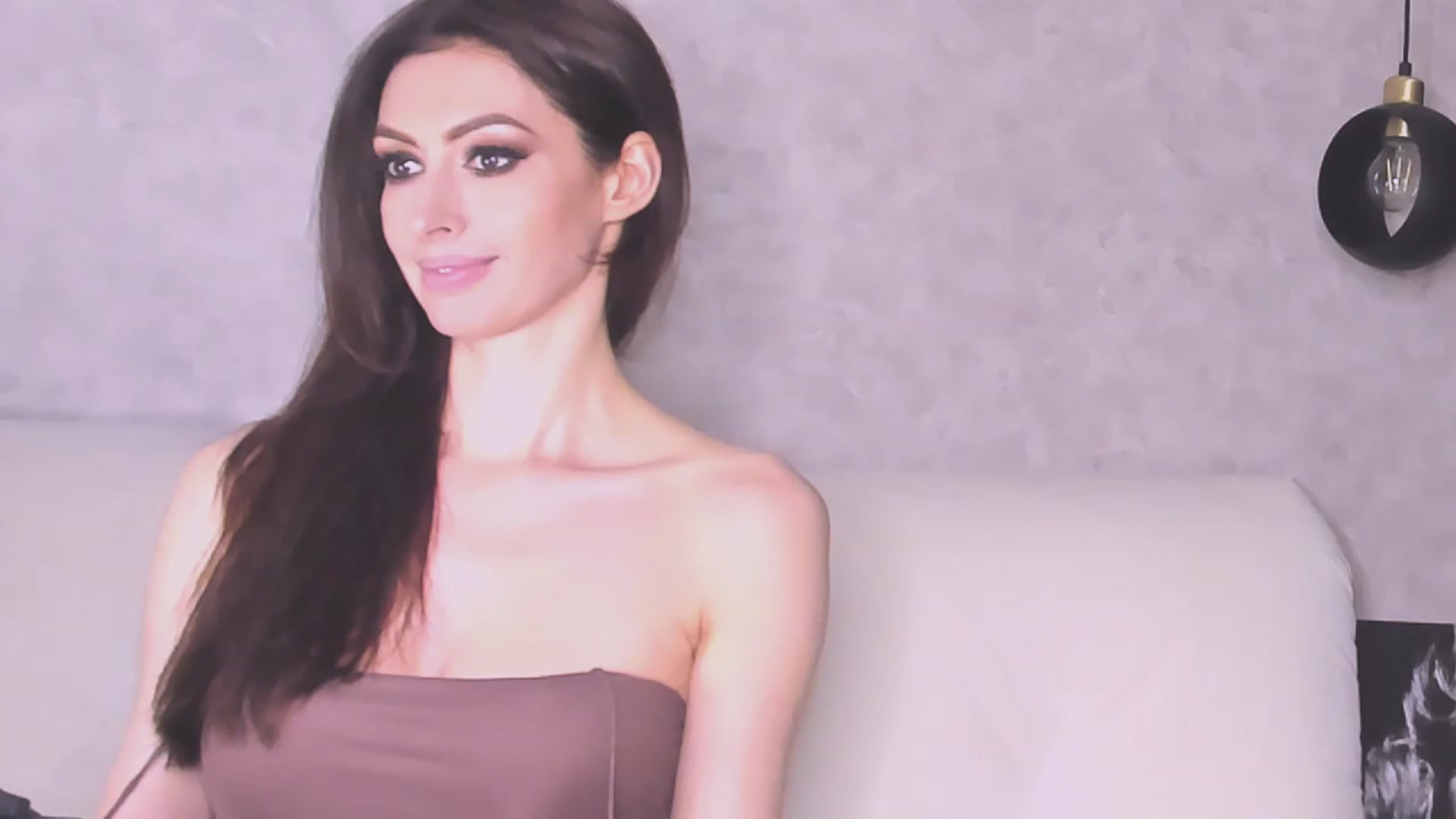 Gallery image thumbnail from Tishina's myfreecams stream on, 05/11/2023, 24:49 image 15 of 20