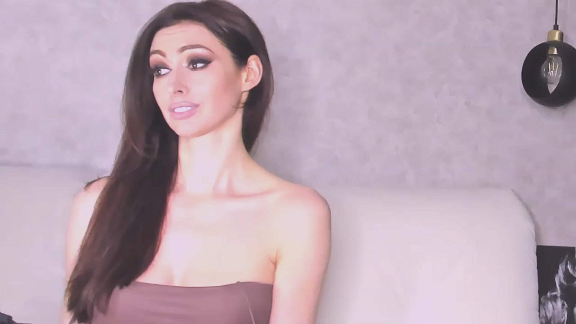 Gallery image thumbnail from Tishina's myfreecams stream on, 05/11/2023, 24:49 image 16 of 20