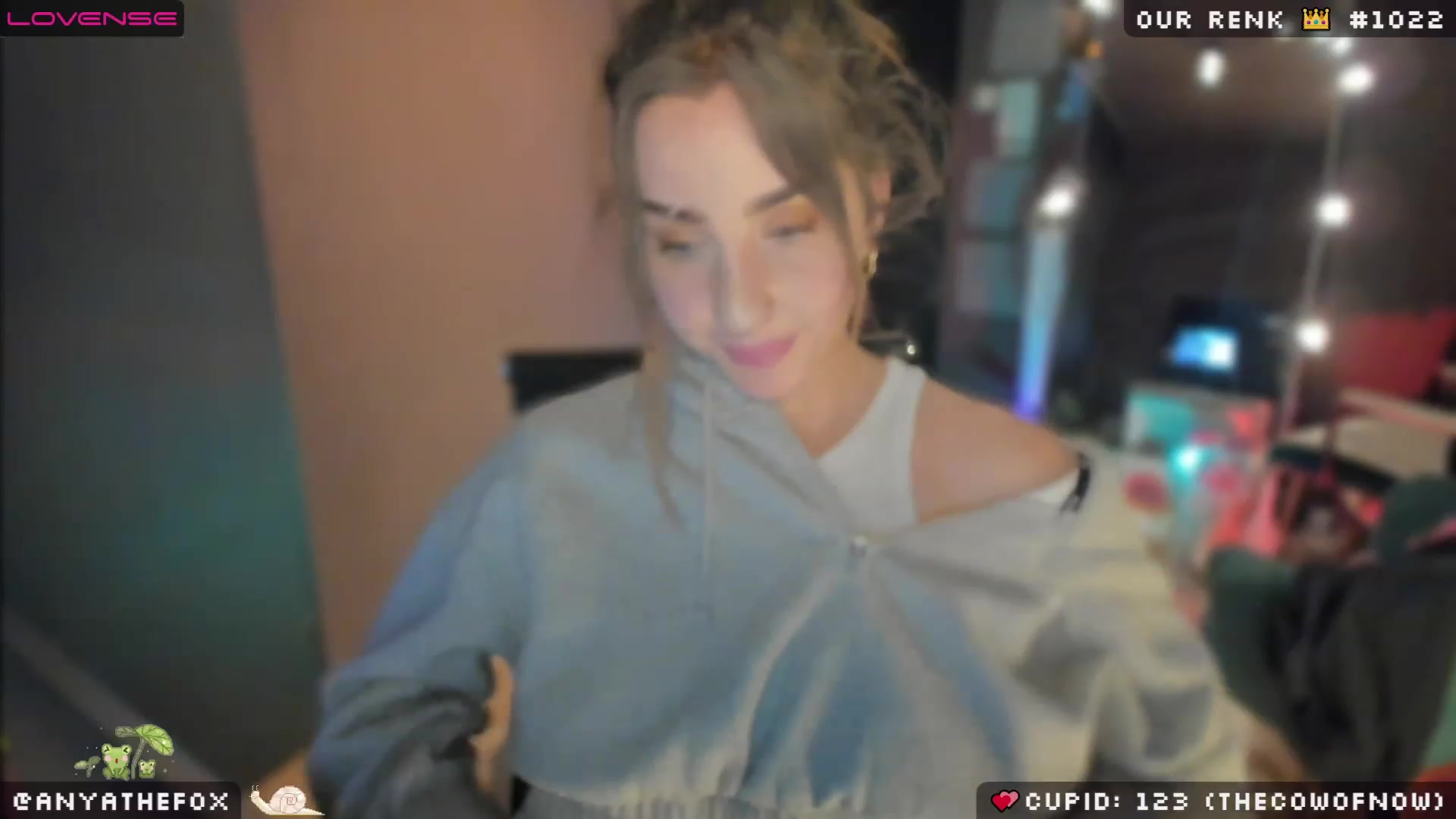 Gallery image thumbnail from Titcoin's myfreecams stream on, 02/16/2023, 08:37 image 4 of 20
