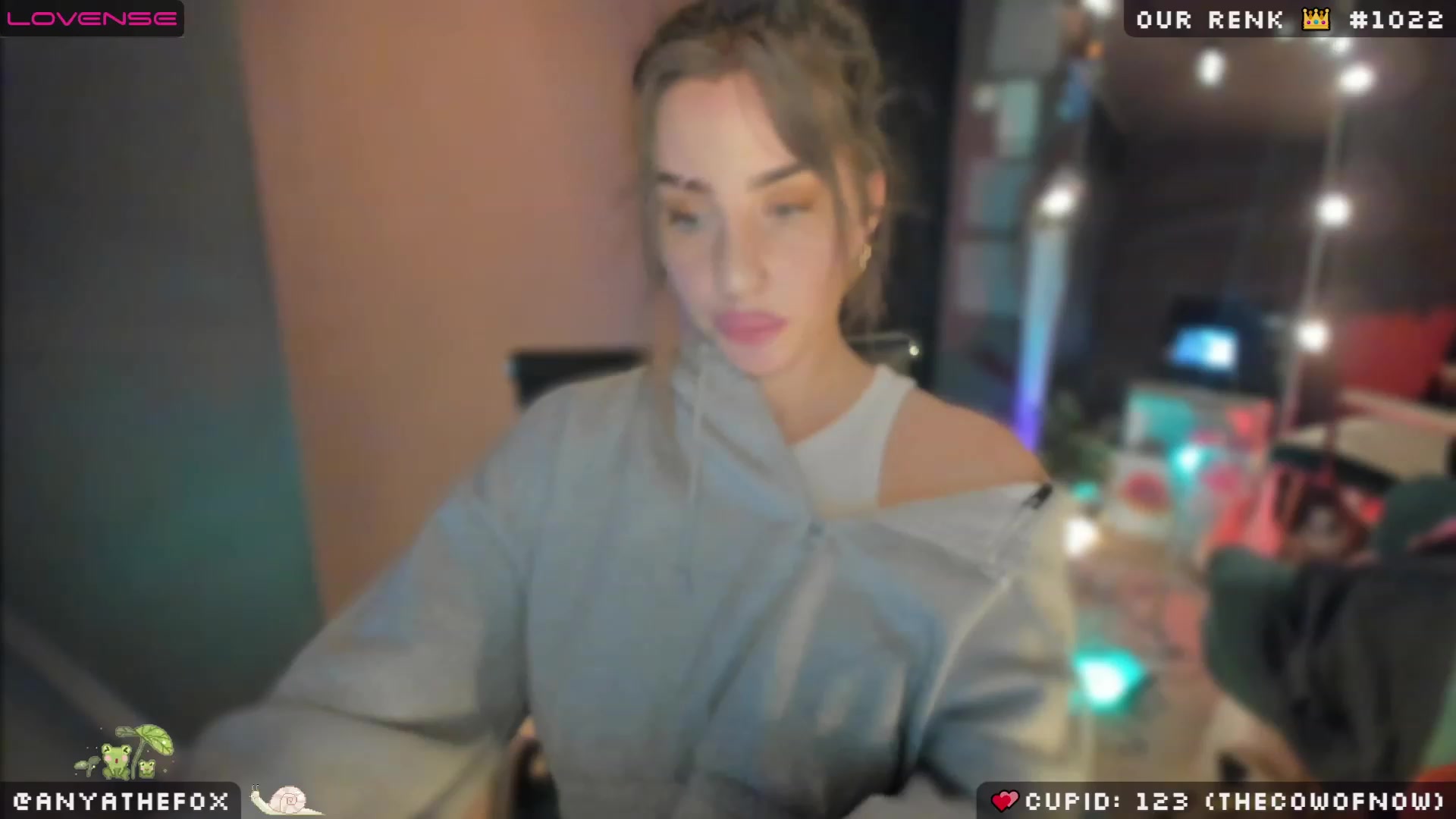 Gallery image thumbnail from Titcoin's myfreecams stream on, 02/16/2023, 08:37 image 3 of 20