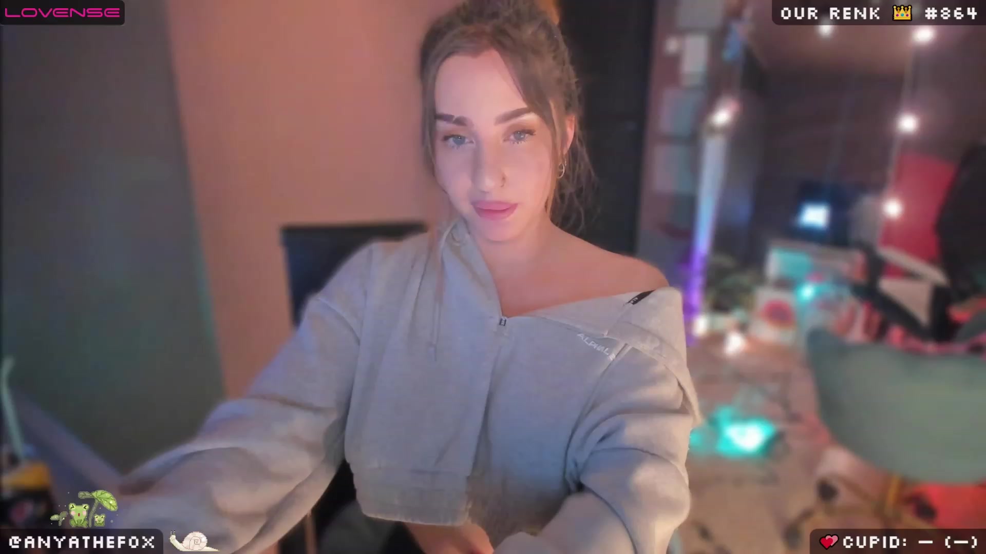 Gallery image thumbnail from Titcoin's myfreecams stream on, 02/17/2023, 07:16 image 1 of 20