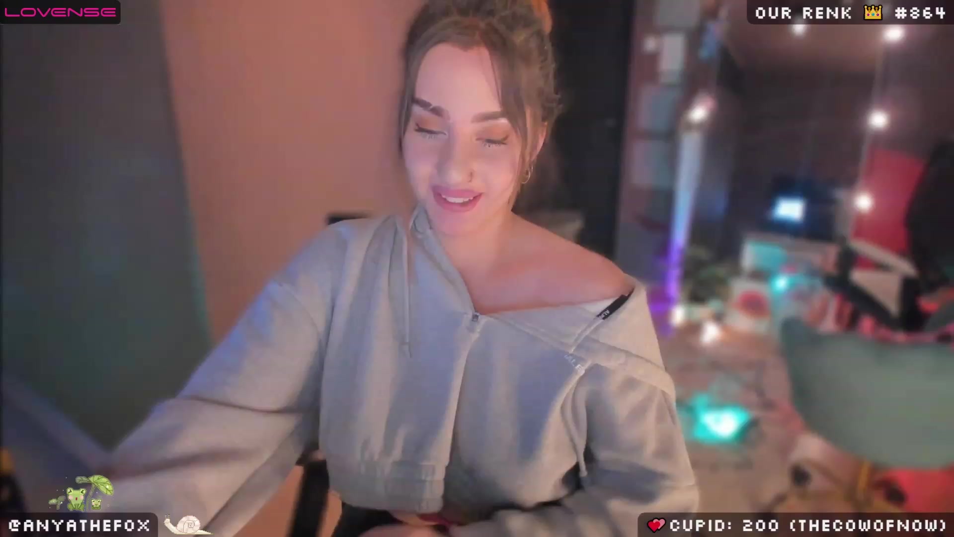 Gallery image thumbnail from Titcoin's myfreecams stream on, 02/17/2023, 07:16 image 2 of 20