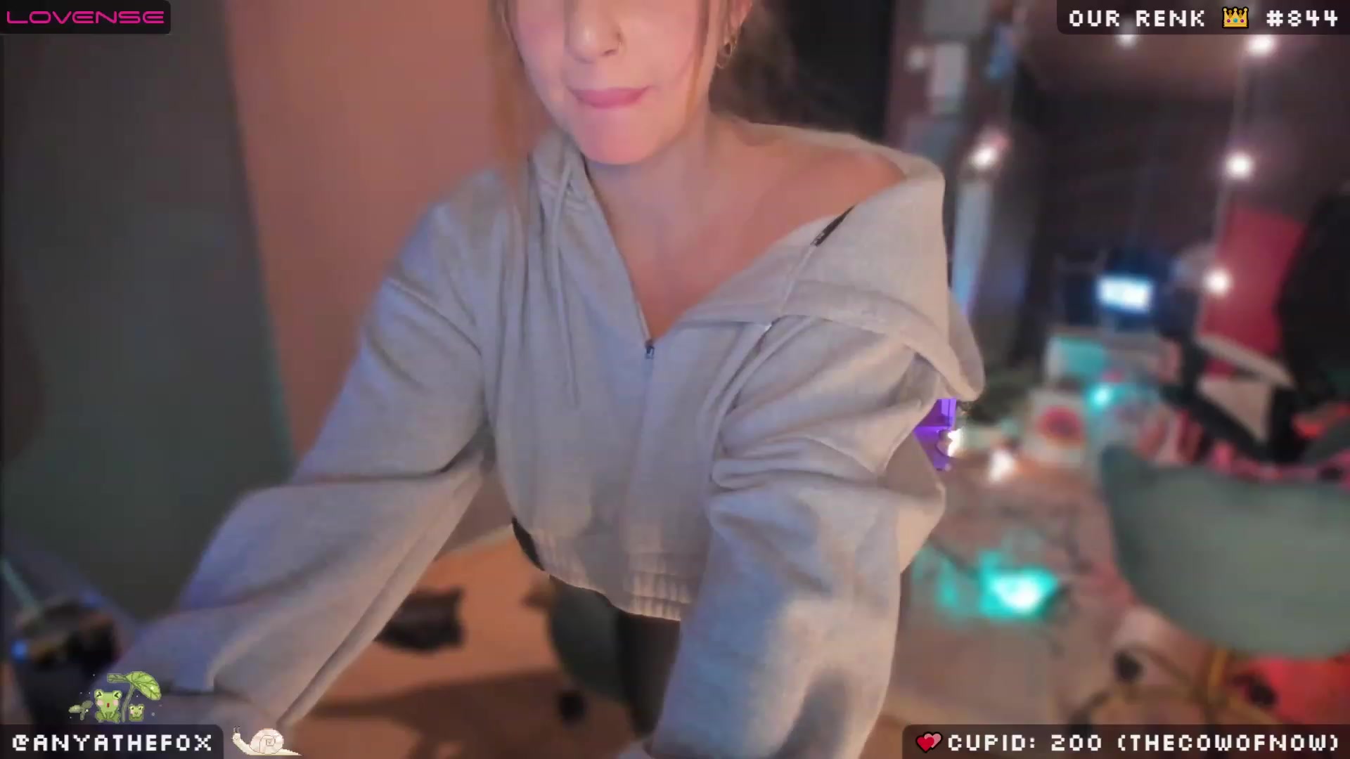 Gallery image thumbnail from Titcoin's myfreecams stream on, 02/17/2023, 07:16 image 14 of 20
