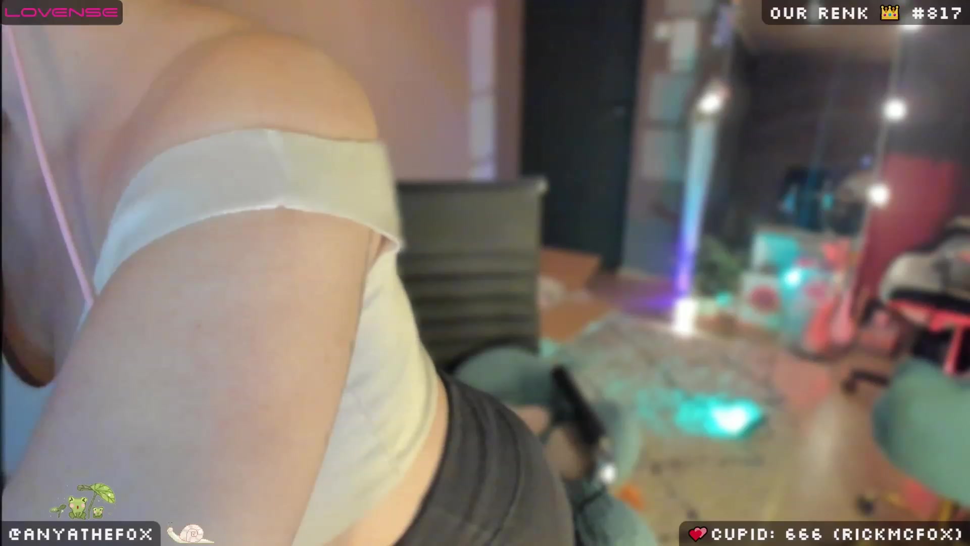 Gallery image thumbnail from Titcoin's myfreecams stream on, 02/17/2023, 20:24 image 10 of 20