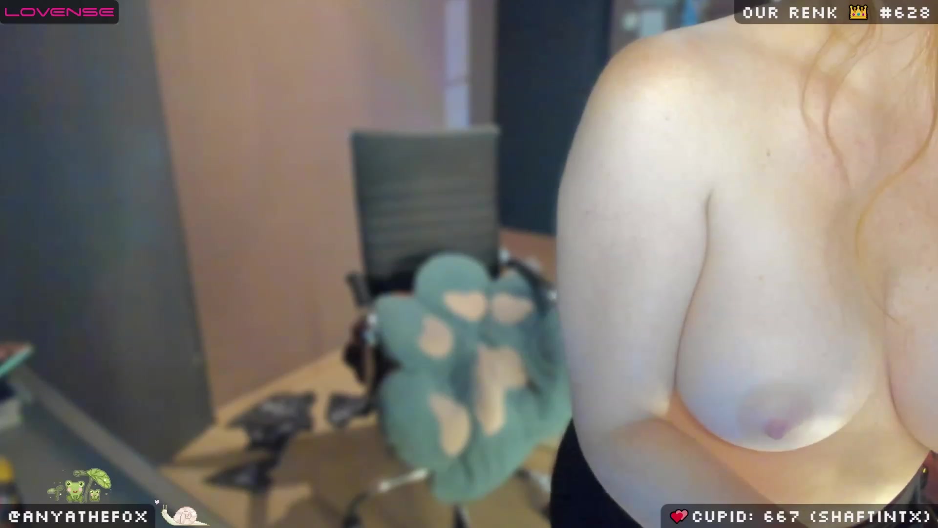 Gallery image thumbnail from Titcoin's myfreecams stream on, 02/20/2023, 08:30 image 15 of 20
