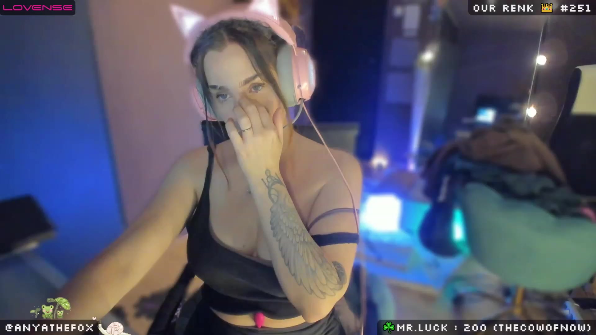 Gallery image thumbnail from Titcoin's myfreecams stream on, 03/07/2023, 08:05 image 18 of 20
