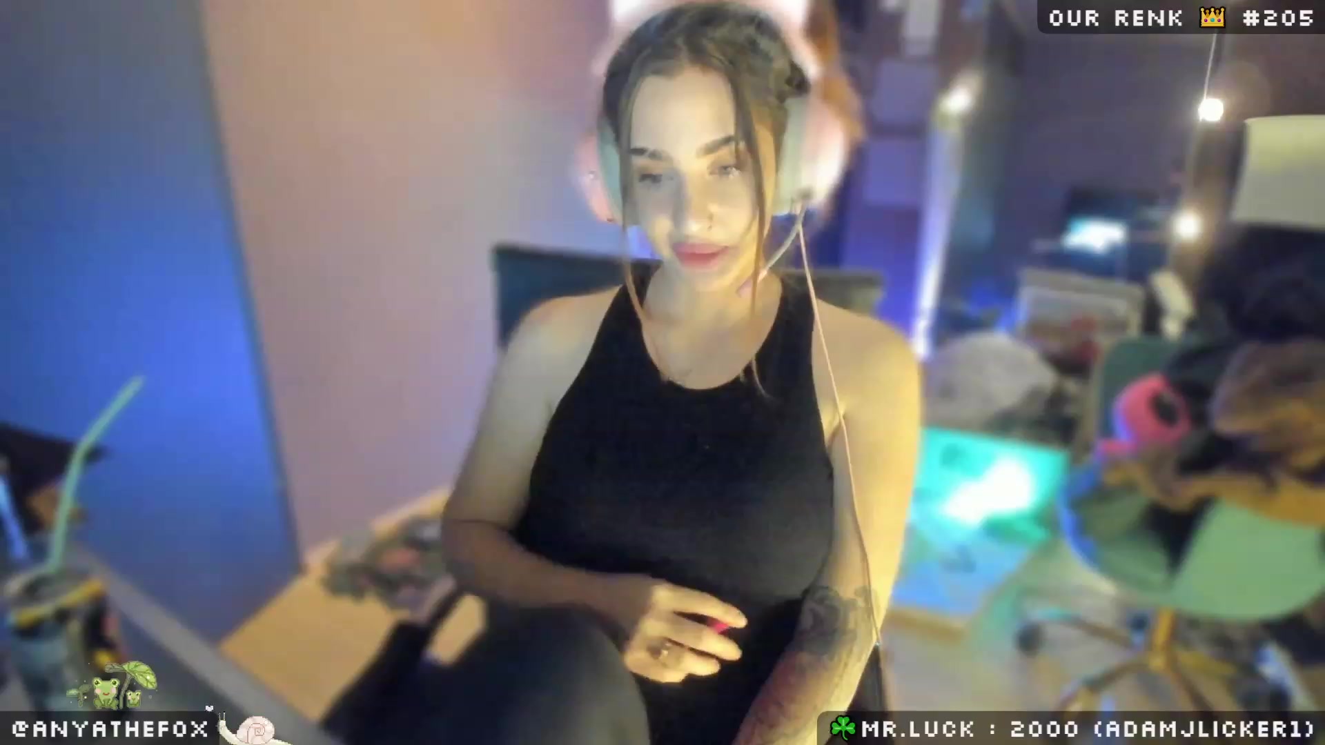 Gallery image thumbnail from Titcoin's myfreecams stream on, 03/10/2023, 08:01 image 8 of 20