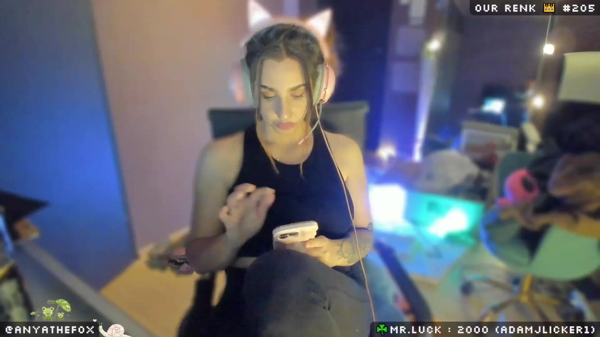 Gallery image thumbnail from Titcoin's myfreecams stream on, 03/10/2023, 08:01 image 19 of 20