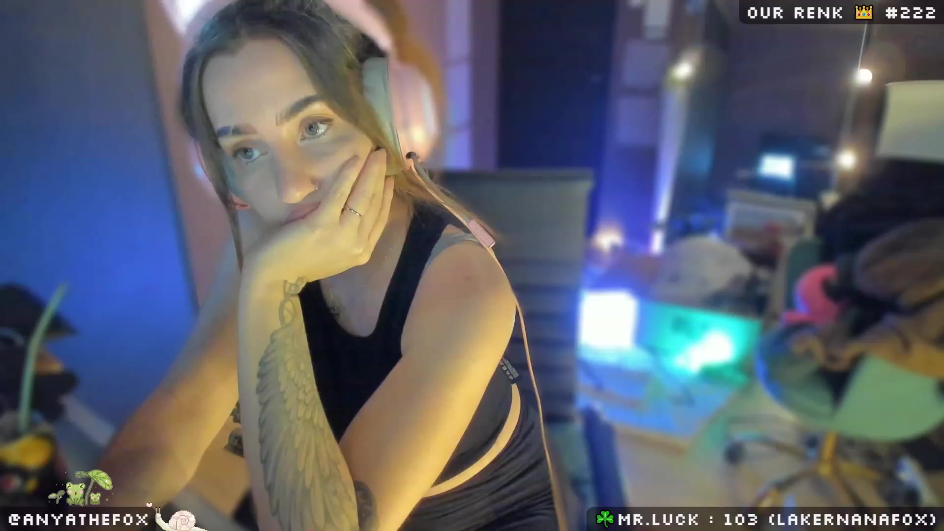 Gallery image thumbnail from Titcoin's myfreecams stream on, 03/10/2023, 20:37 image 19 of 20