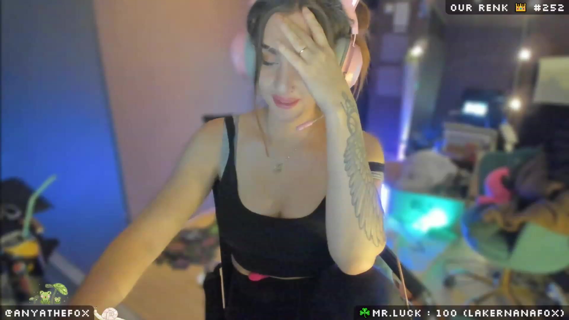 Gallery image thumbnail from Titcoin's myfreecams stream on, 03/11/2023, 08:03 image 4 of 20