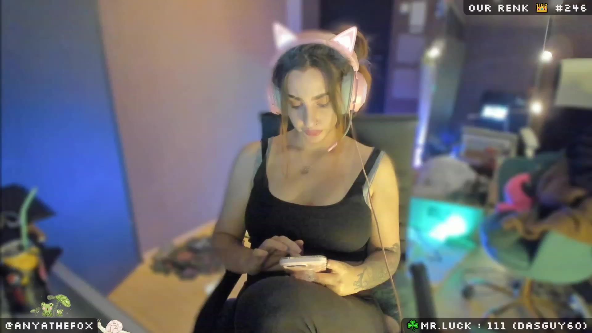 Gallery image thumbnail from Titcoin's myfreecams stream on, 03/11/2023, 08:03 image 19 of 20