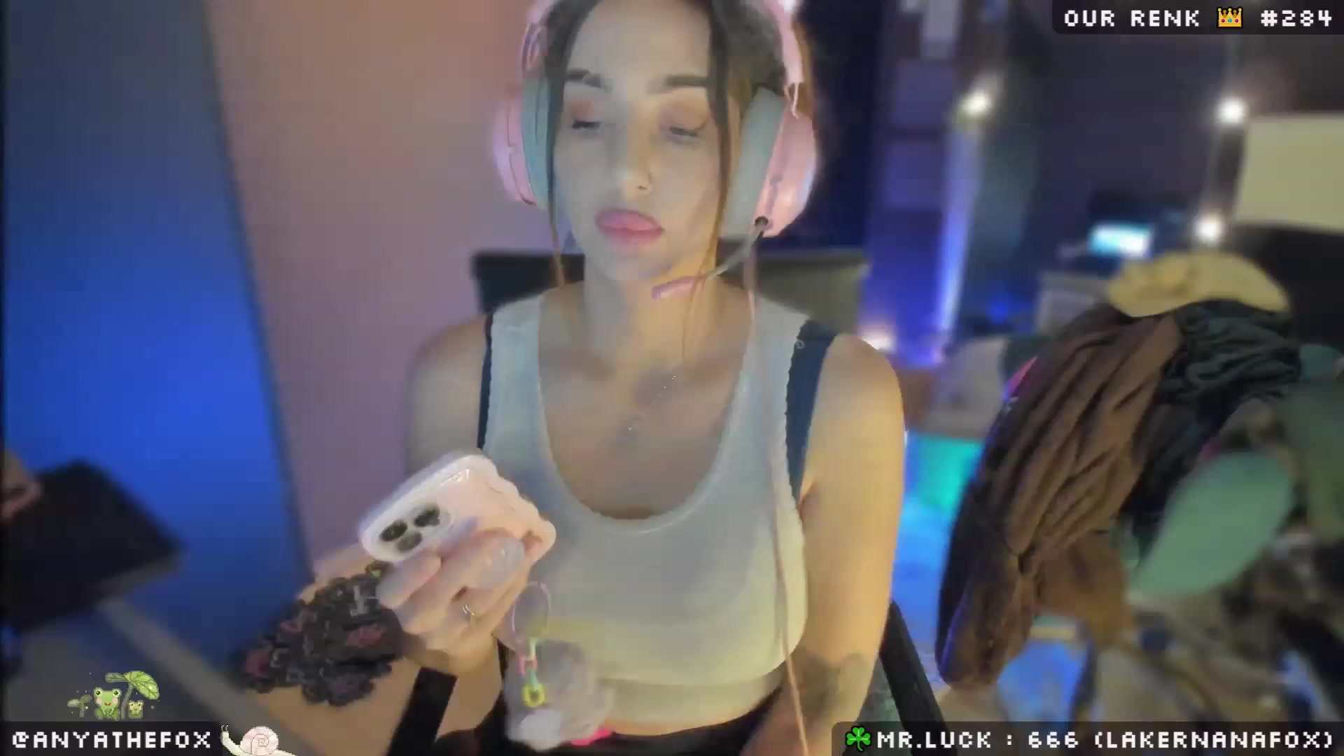 Gallery image thumbnail from Titcoin's myfreecams stream on, 03/13/2023, 07:30 image 4 of 20
