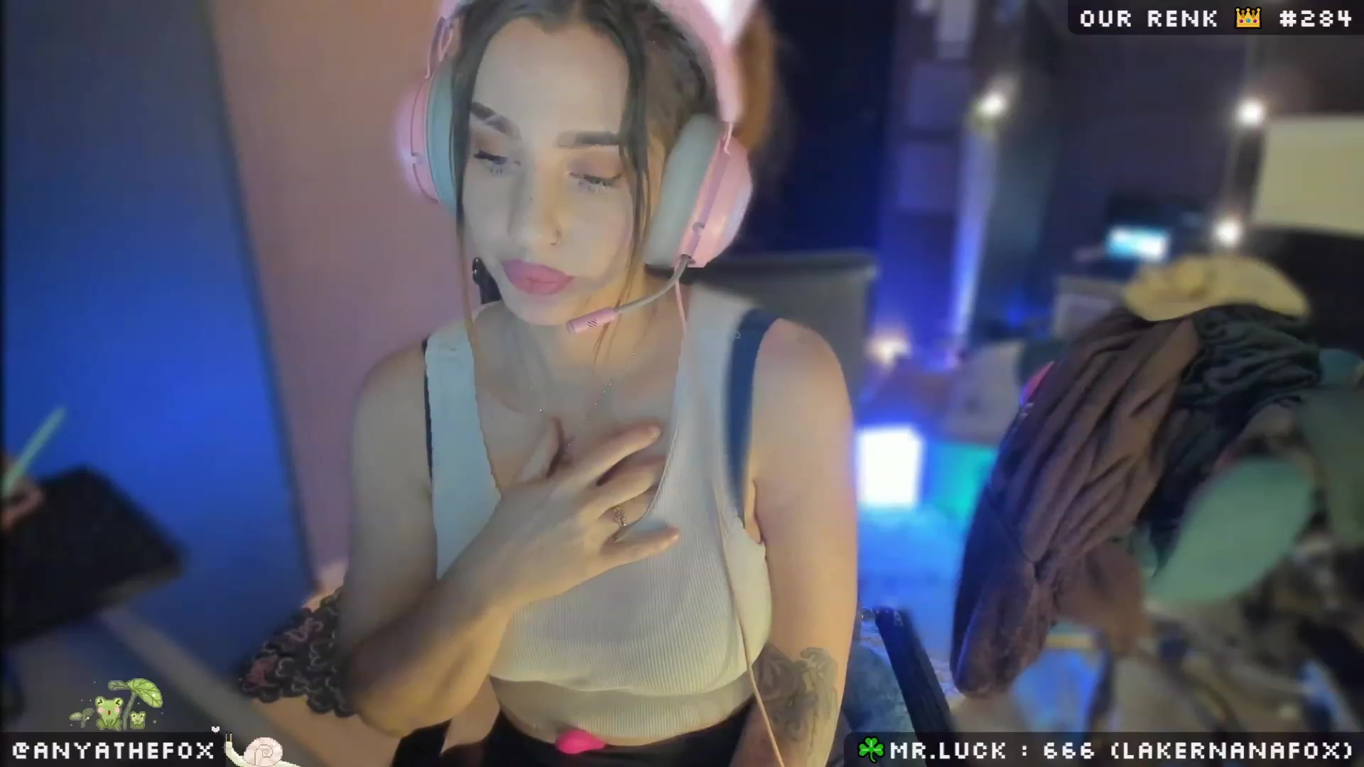 Gallery image thumbnail from Titcoin's myfreecams stream on, 03/13/2023, 07:30 image 2 of 20