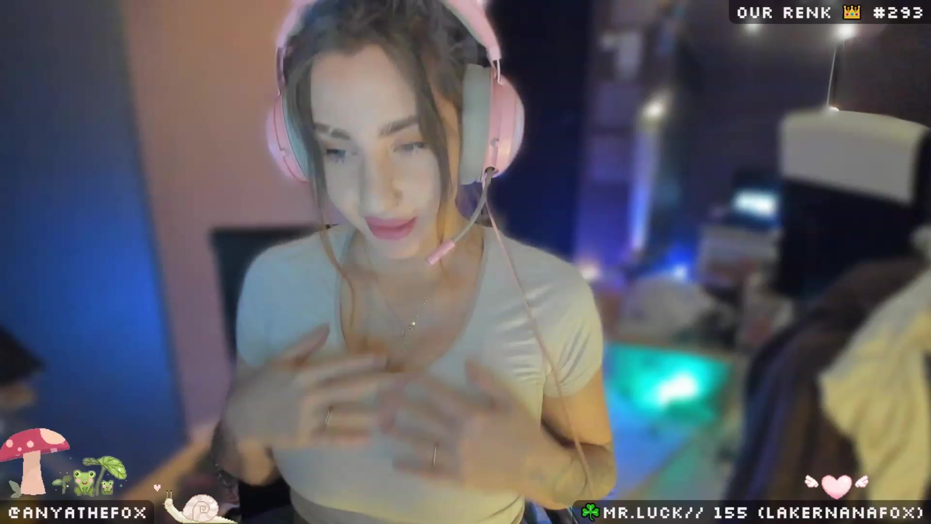 Gallery image thumbnail from Titcoin's myfreecams stream on, 03/19/2023, 07:00 image 4 of 20