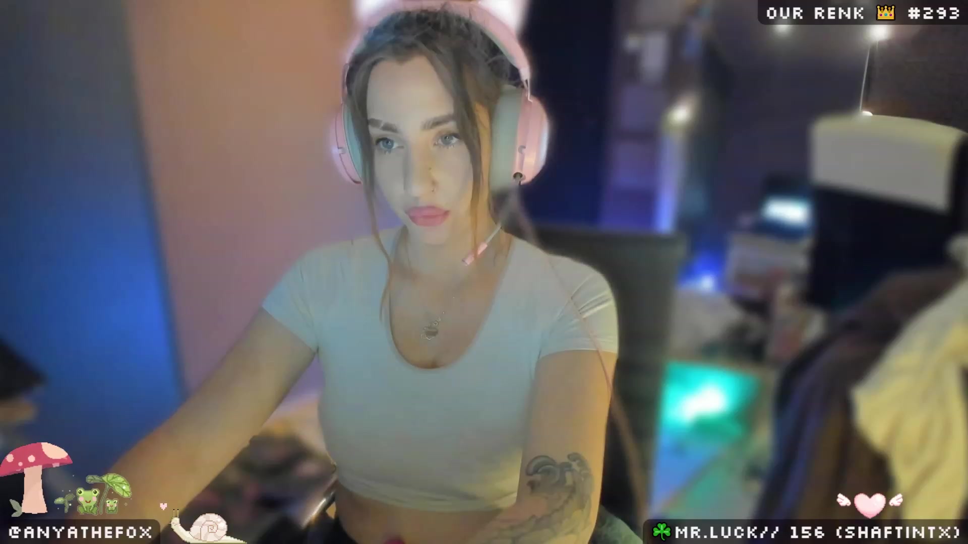 Gallery image thumbnail from Titcoin's myfreecams stream on, 03/19/2023, 07:00 image 15 of 20