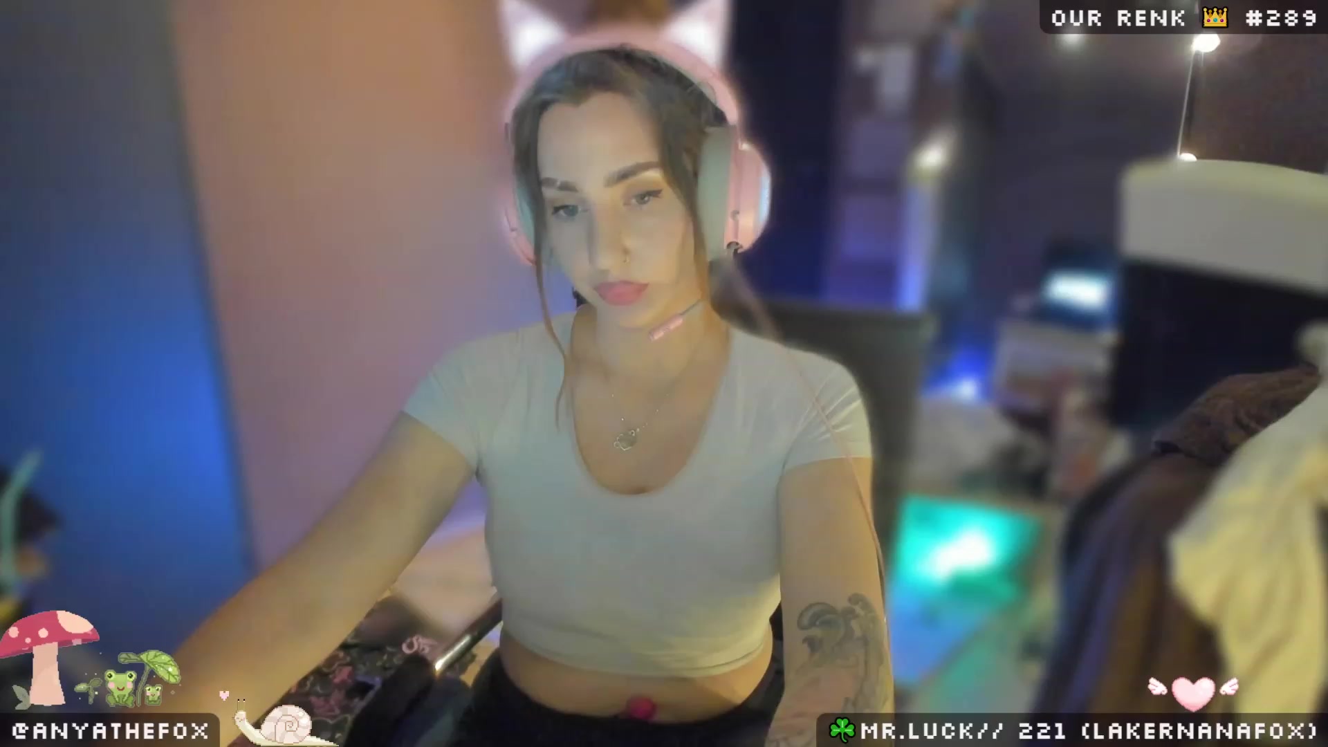 Gallery image thumbnail from Titcoin's myfreecams stream on, 03/19/2023, 09:35 image 12 of 20