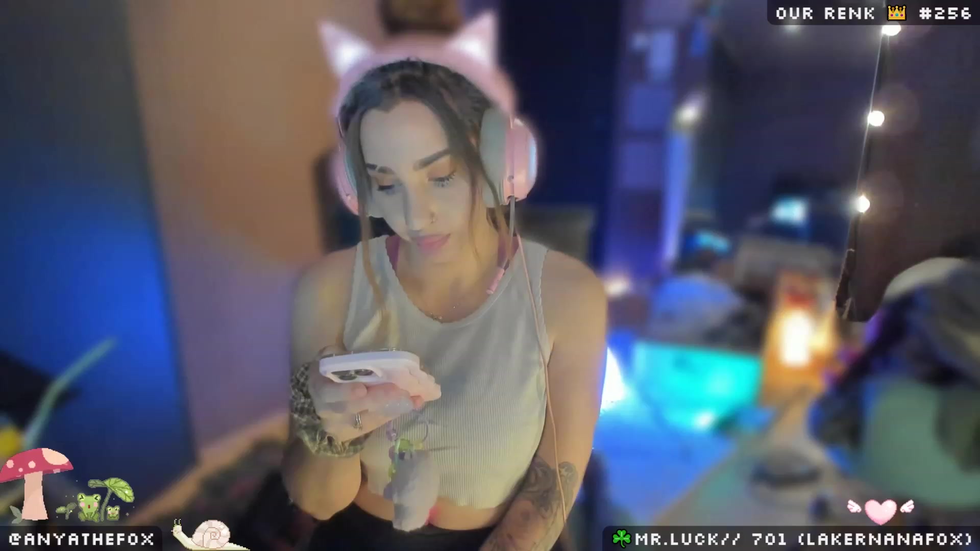 Gallery image thumbnail from Titcoin's myfreecams stream on, 03/22/2023, 07:20 image 17 of 20