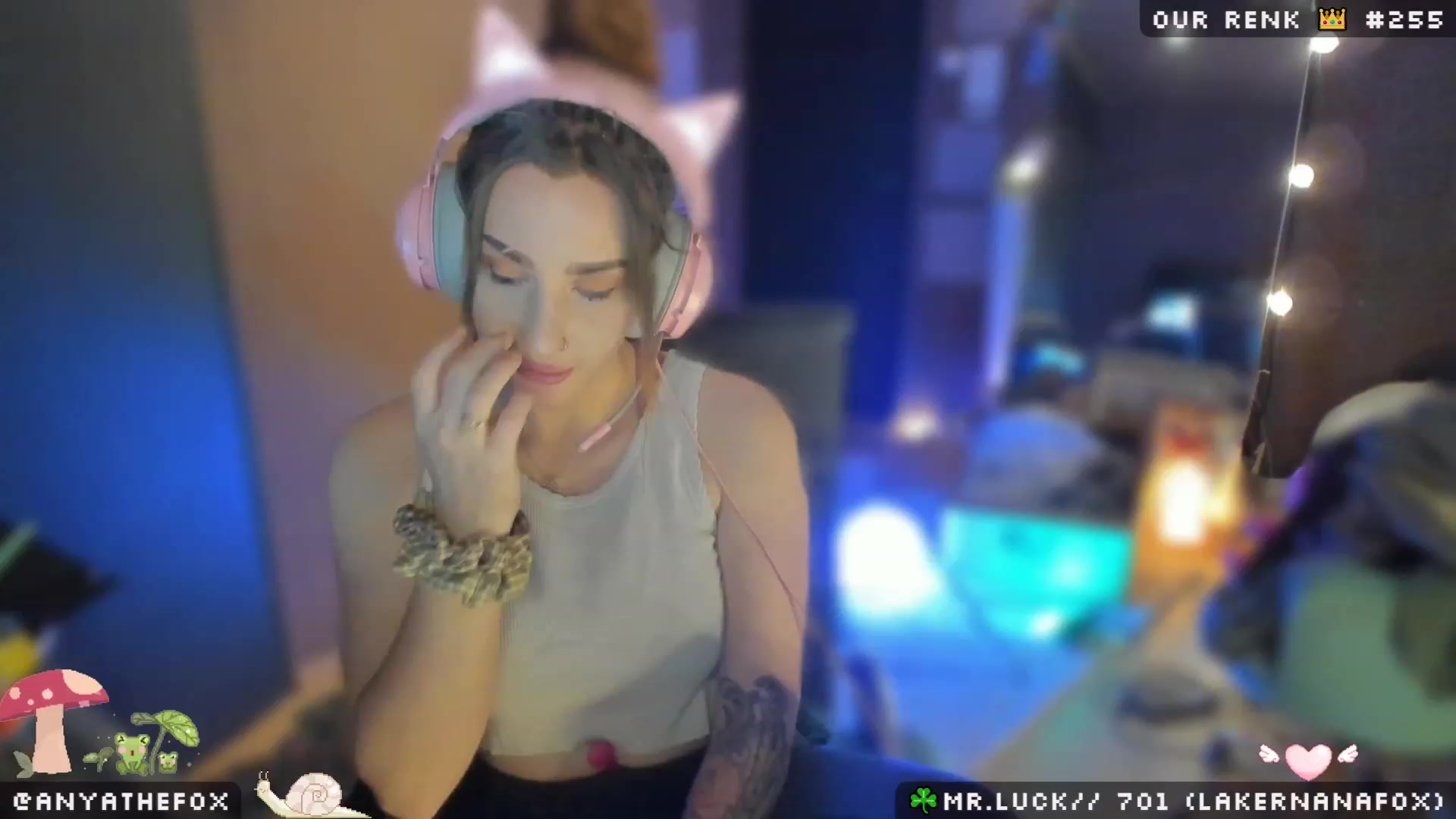 Gallery image thumbnail from Titcoin's myfreecams stream on, 03/22/2023, 07:20 image 14 of 20