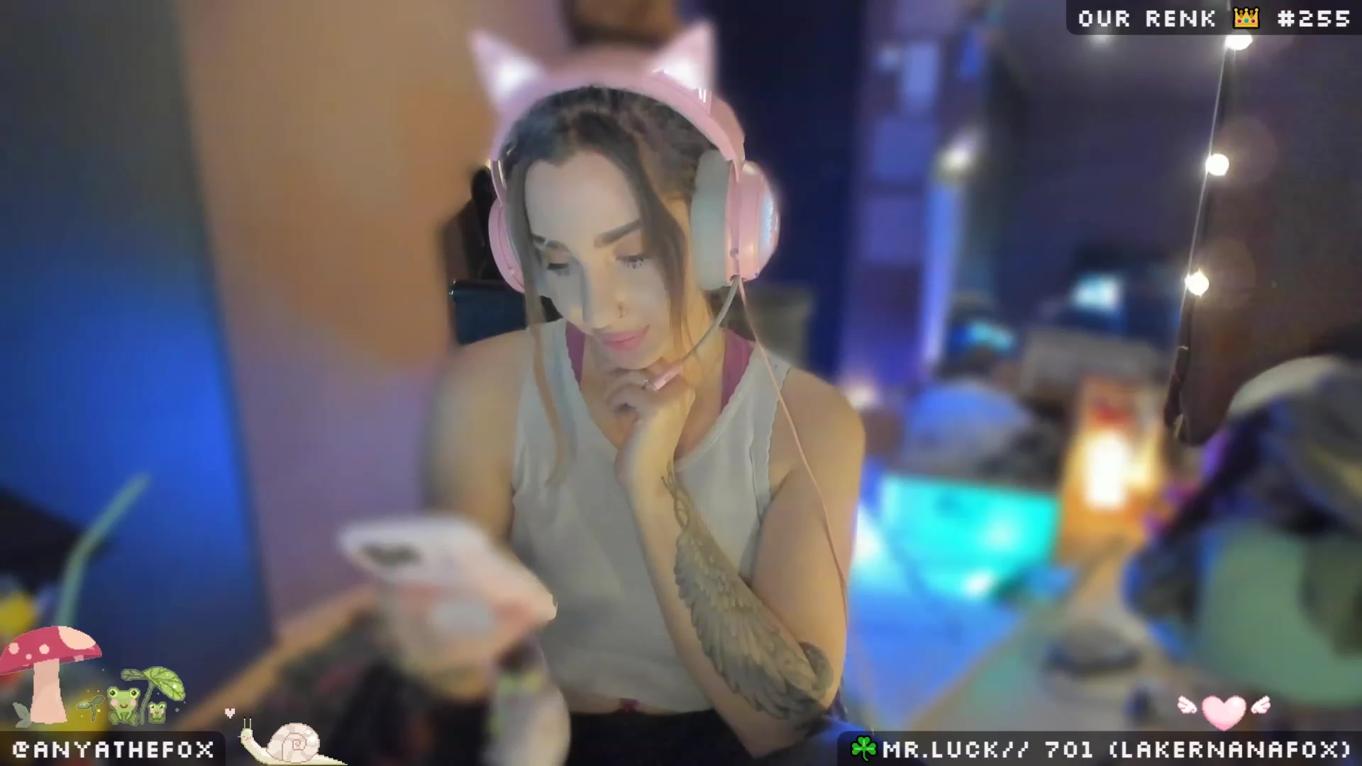 Gallery image thumbnail from Titcoin's myfreecams stream on, 03/22/2023, 07:20 image 13 of 20