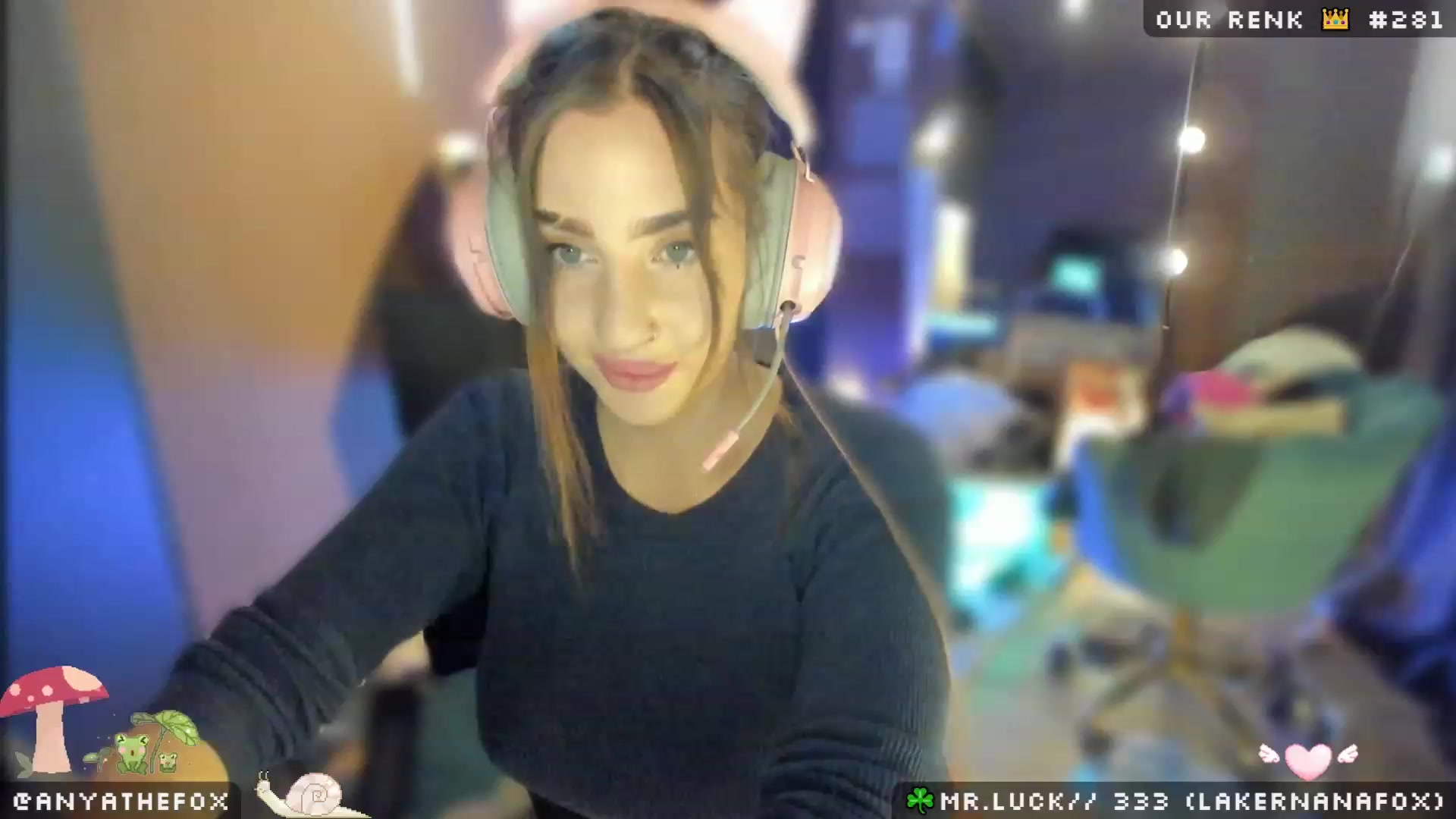 Gallery image thumbnail from Titcoin's myfreecams stream on, 03/24/2023, 07:53 image 1 of 20