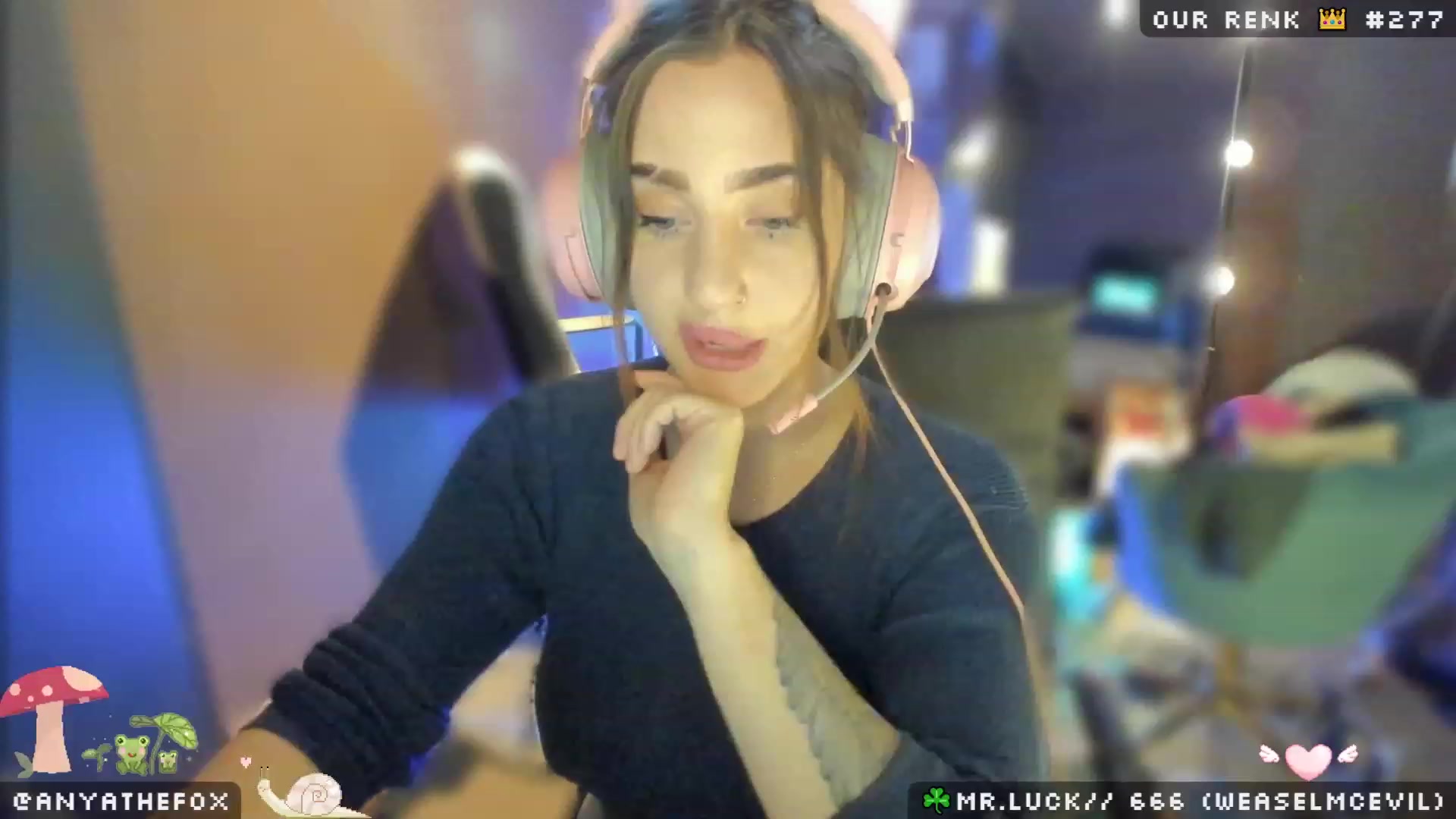 Gallery image thumbnail from Titcoin's myfreecams stream on, 03/24/2023, 07:53 image 9 of 20