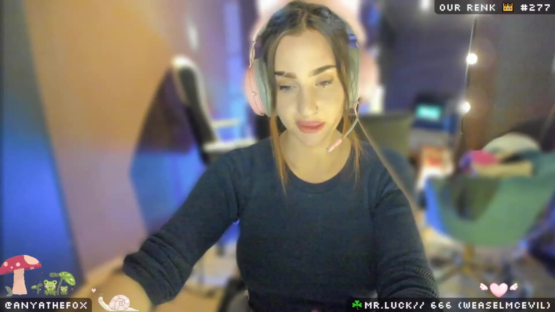 Gallery image thumbnail from Titcoin's myfreecams stream on, 03/24/2023, 07:53 image 10 of 20