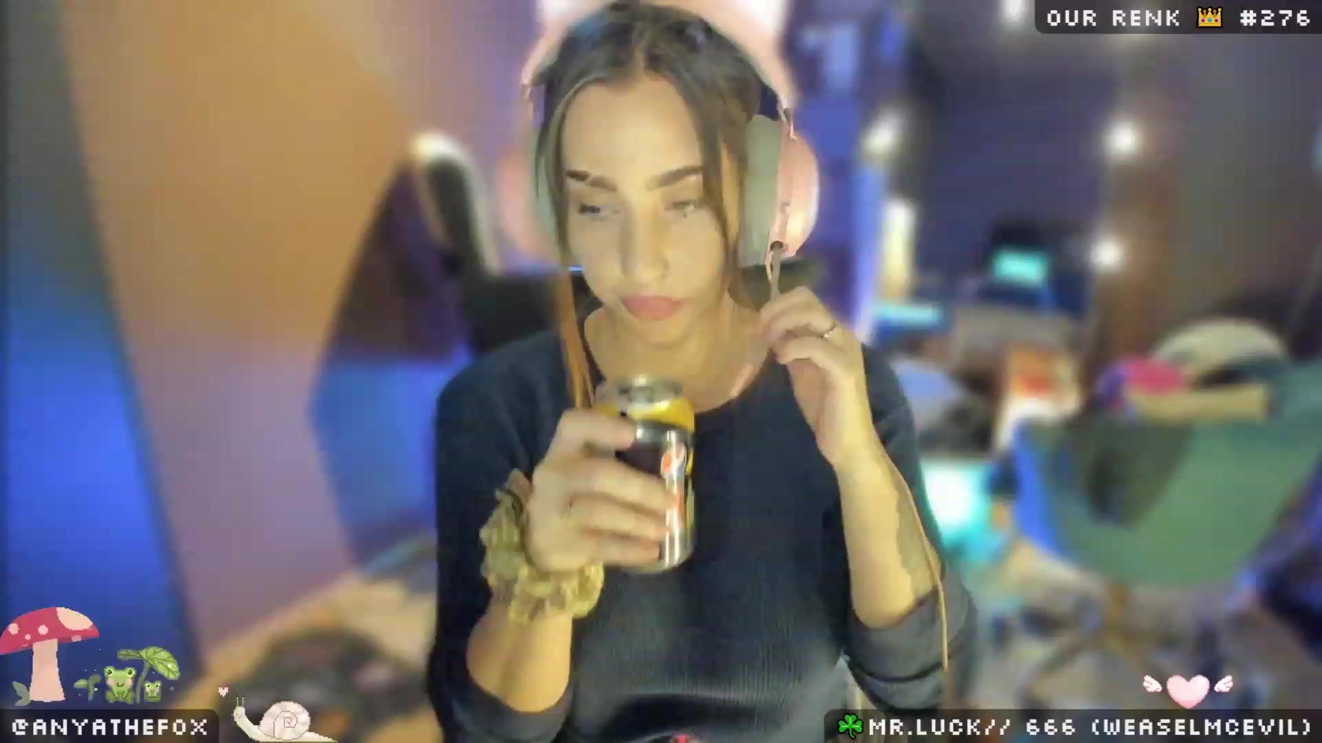 Gallery image thumbnail from Titcoin's myfreecams stream on, 03/24/2023, 07:53 image 16 of 20