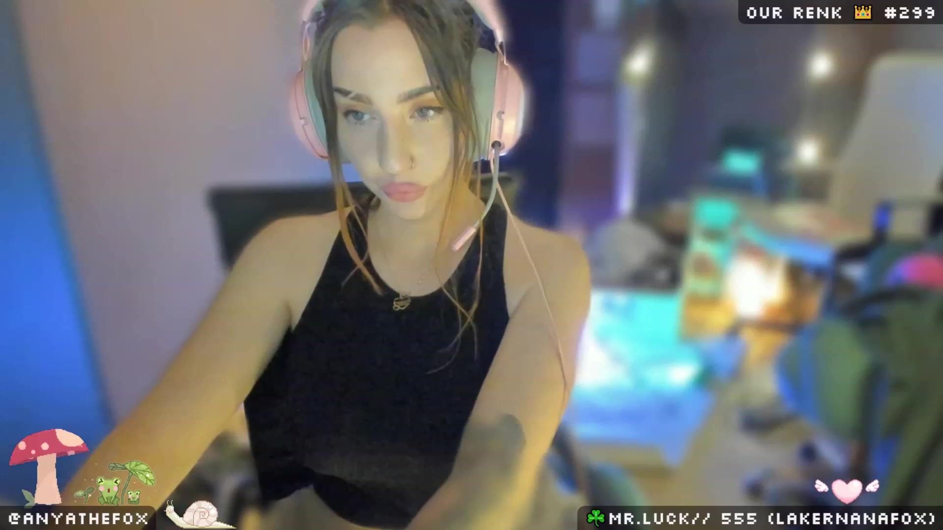 Gallery image thumbnail from Titcoin's myfreecams stream on, 03/30/2023, 08:06 image 8 of 20