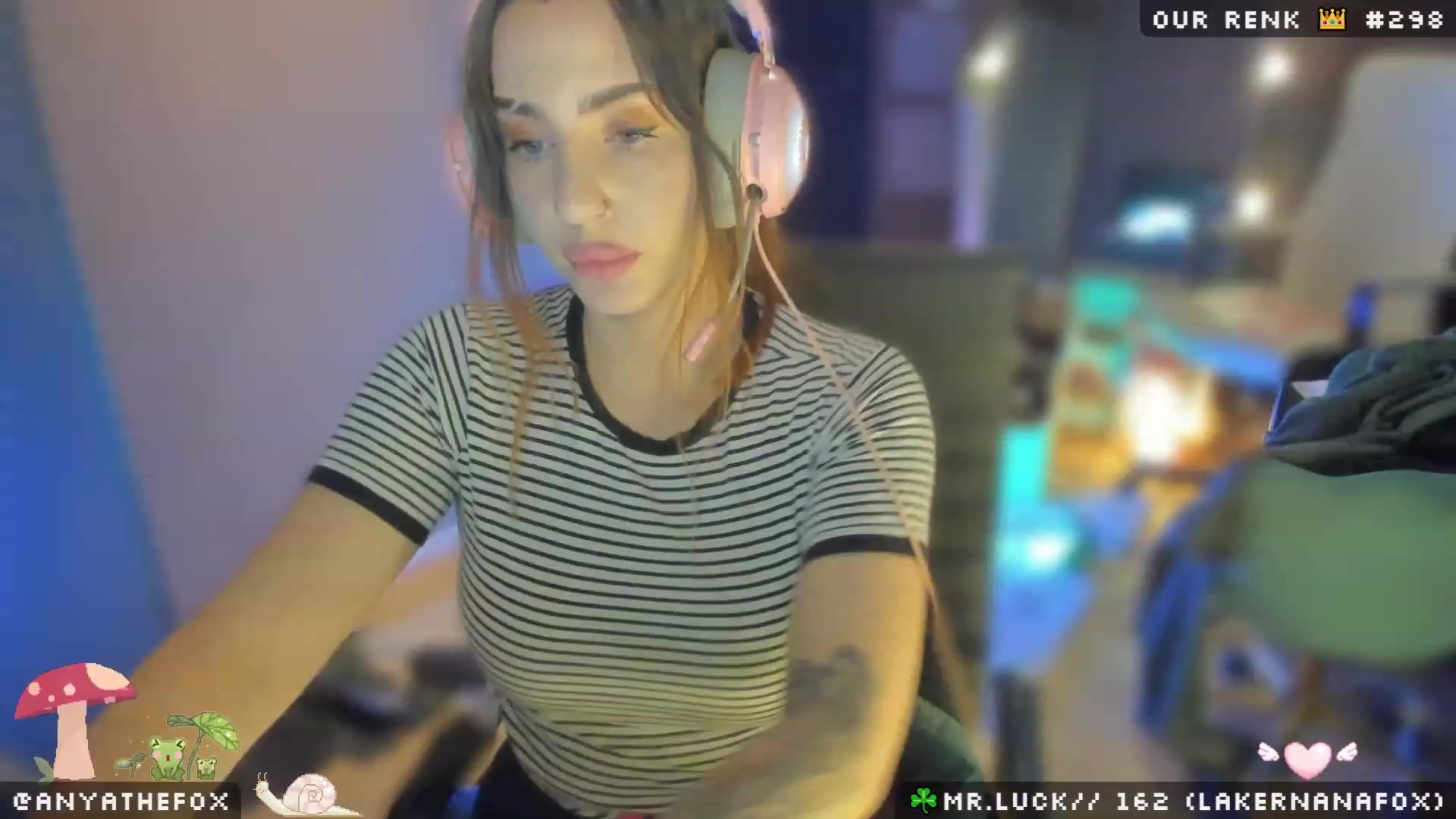 Gallery image thumbnail from Titcoin's myfreecams stream on, 03/31/2023, 07:22 image 7 of 20