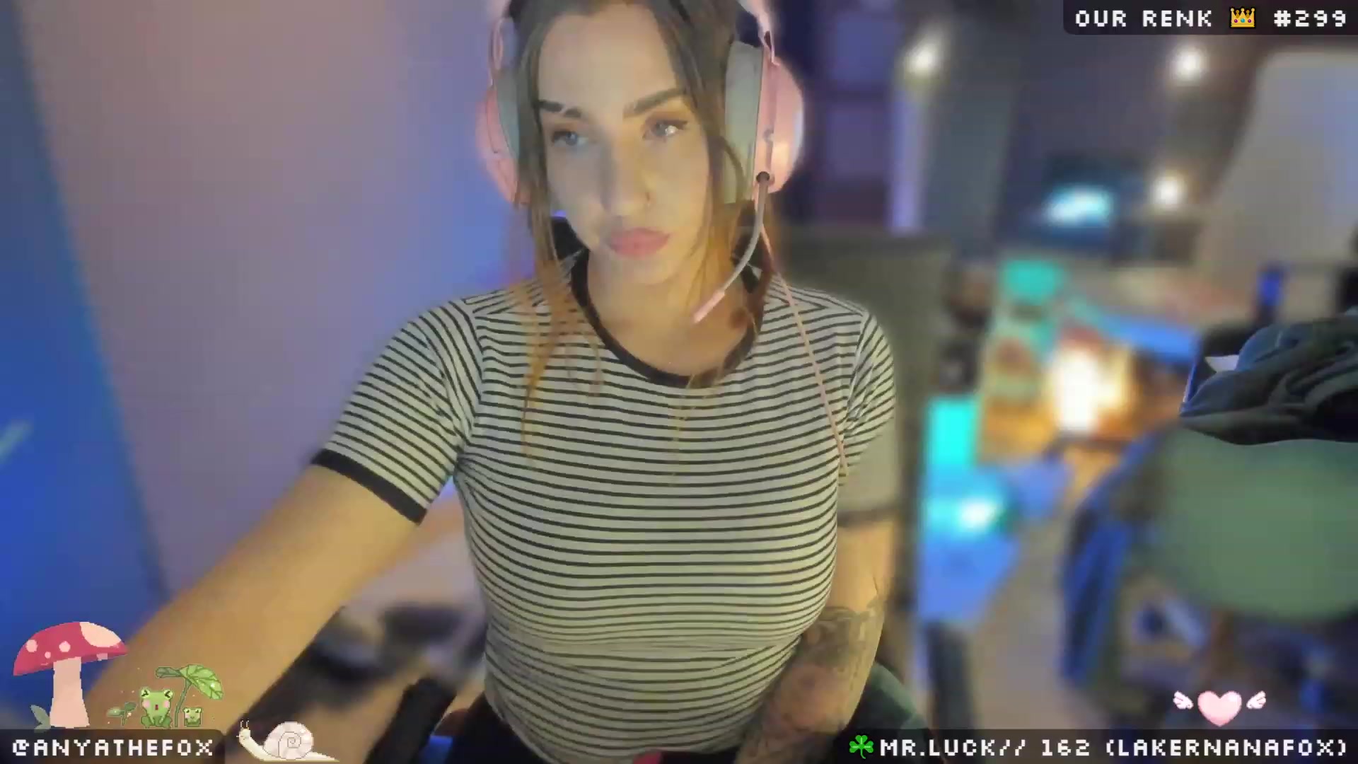 Gallery image thumbnail from Titcoin's myfreecams stream on, 03/31/2023, 07:22 image 4 of 20