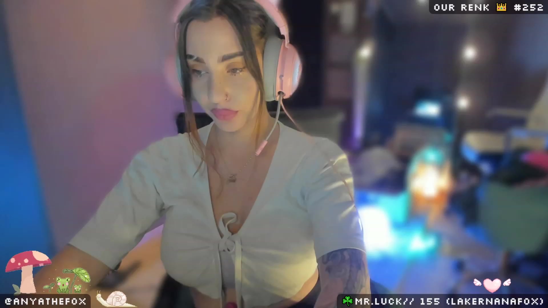 Gallery image thumbnail from Titcoin's myfreecams stream on, 04/03/2023, 05:55 image 12 of 20