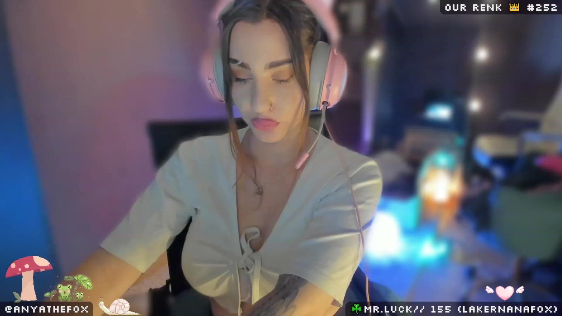 Gallery image thumbnail from Titcoin's myfreecams stream on, 04/03/2023, 05:55 image 9 of 20