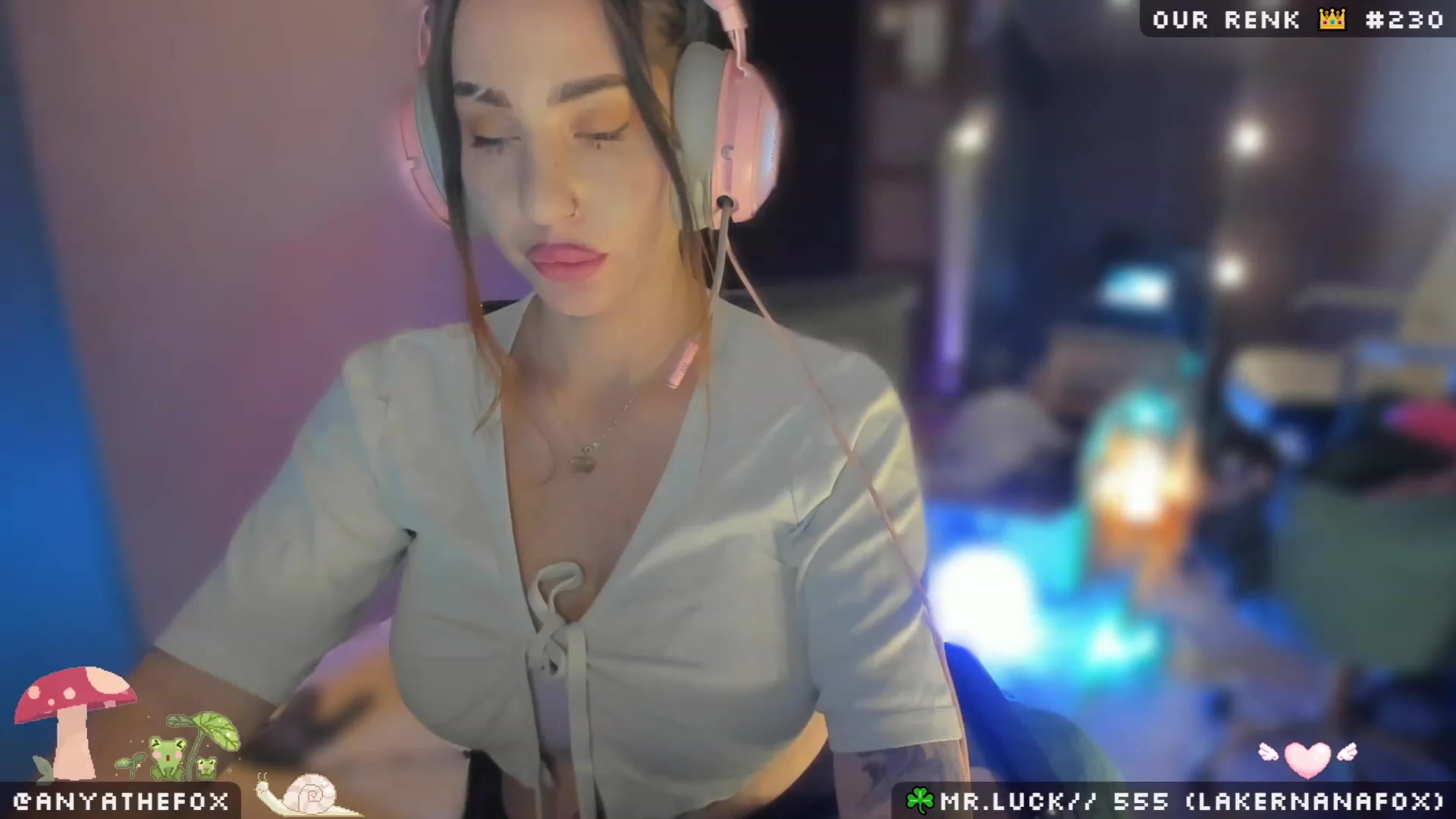 Gallery image thumbnail from Titcoin's myfreecams stream on, 04/03/2023, 06:55 image 8 of 20
