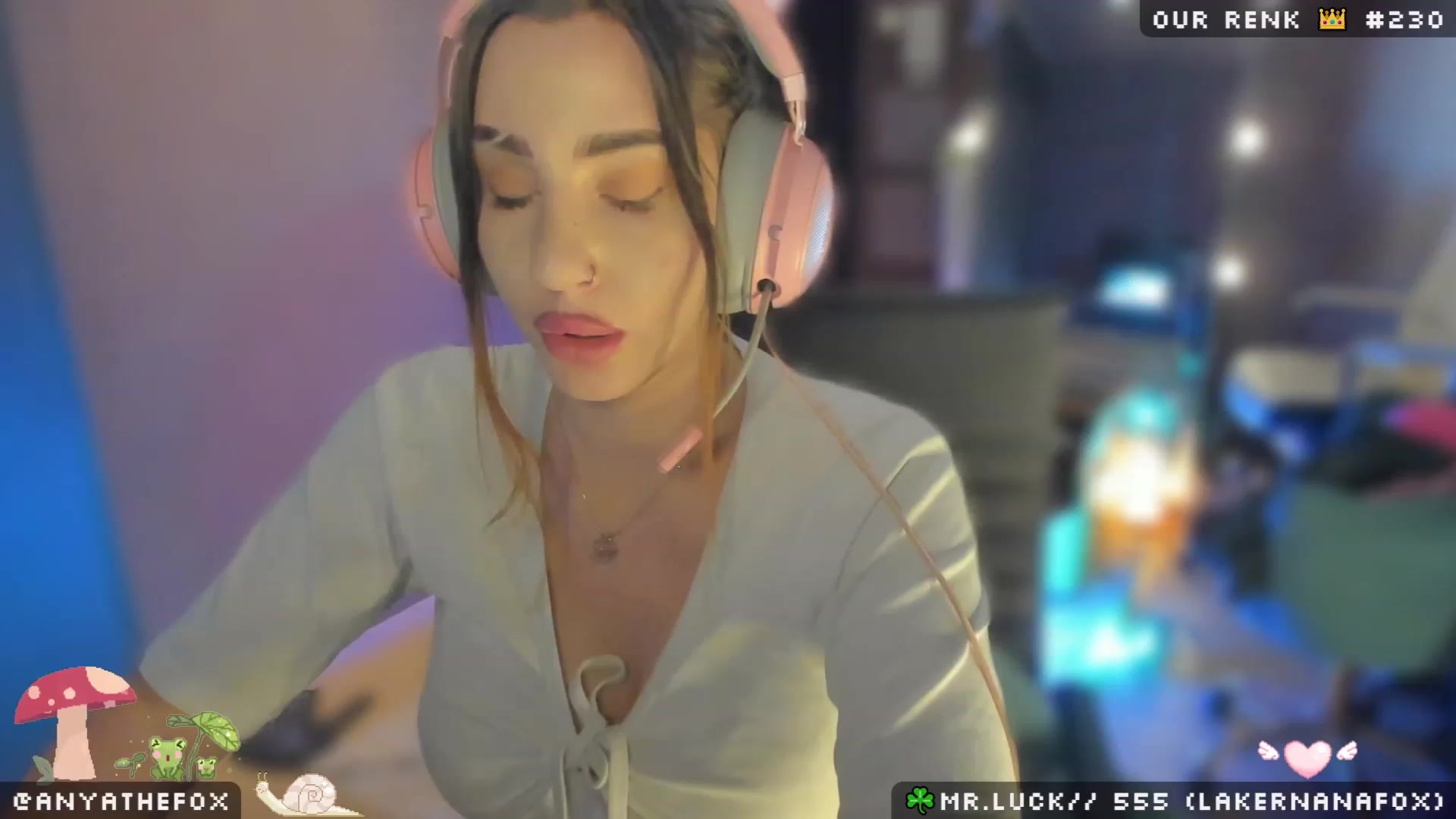 Gallery image thumbnail from Titcoin's myfreecams stream on, 04/03/2023, 06:55 image 5 of 20