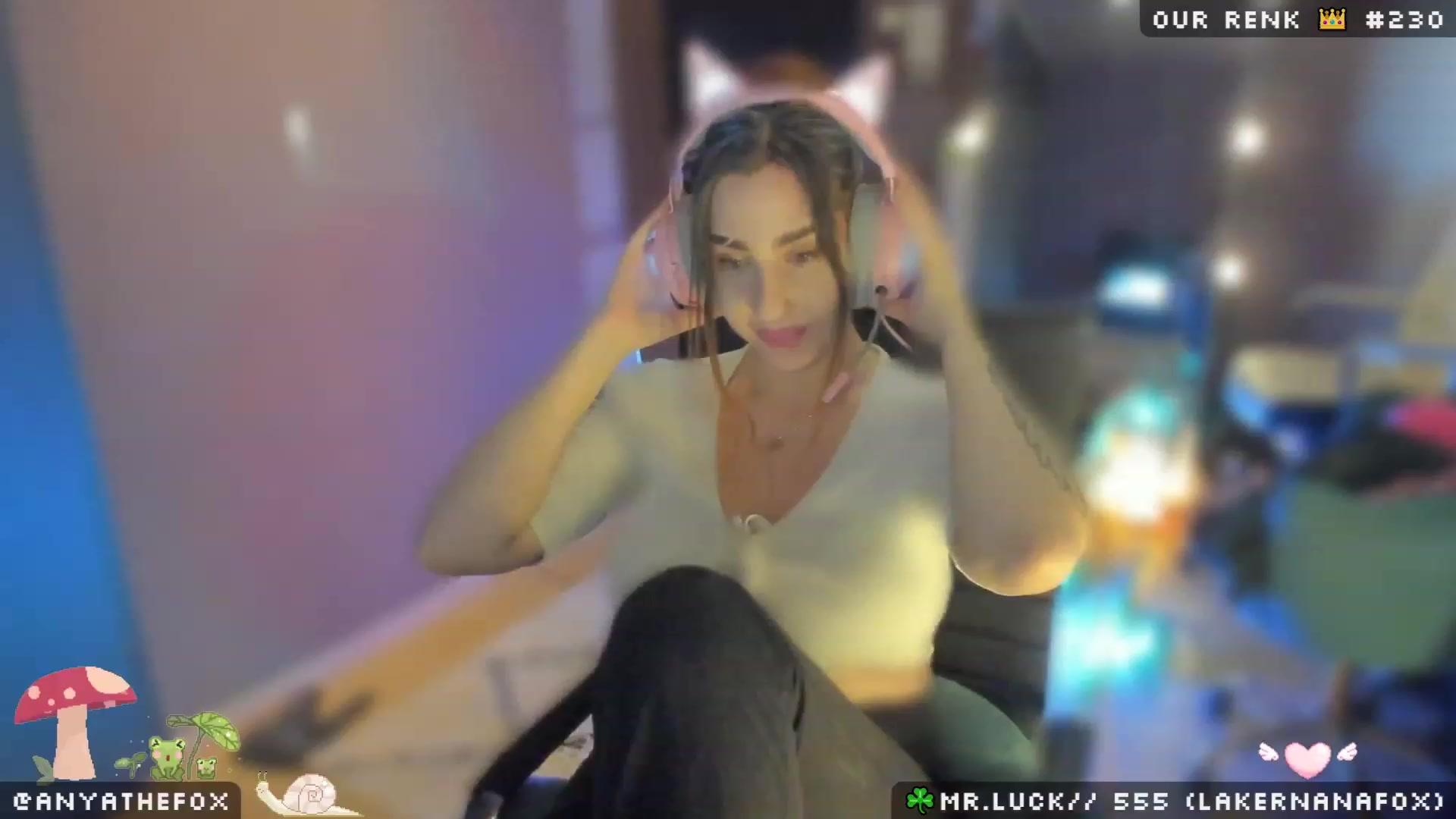 Gallery image thumbnail from Titcoin's myfreecams stream on, 04/03/2023, 06:55 image 13 of 20