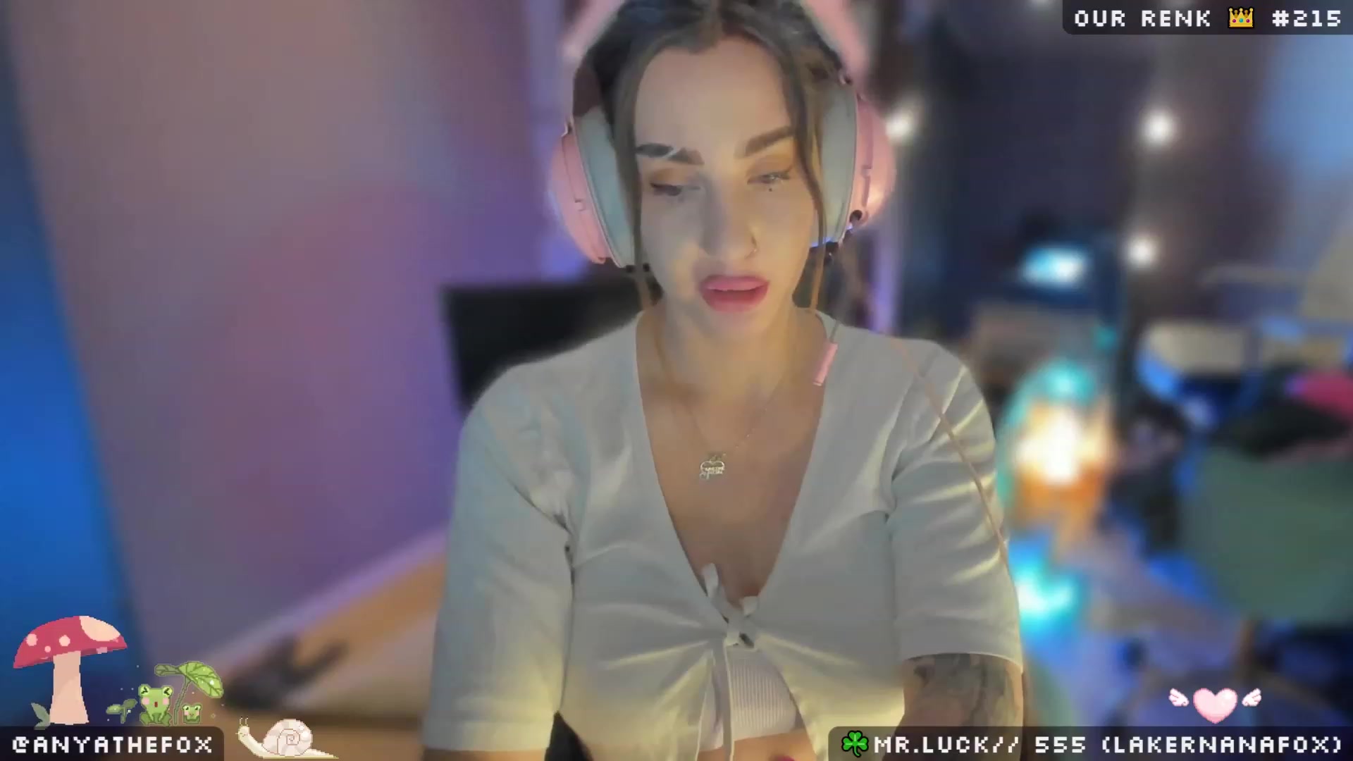 Gallery image thumbnail from Titcoin's myfreecams stream on, 04/03/2023, 07:36 image 16 of 20