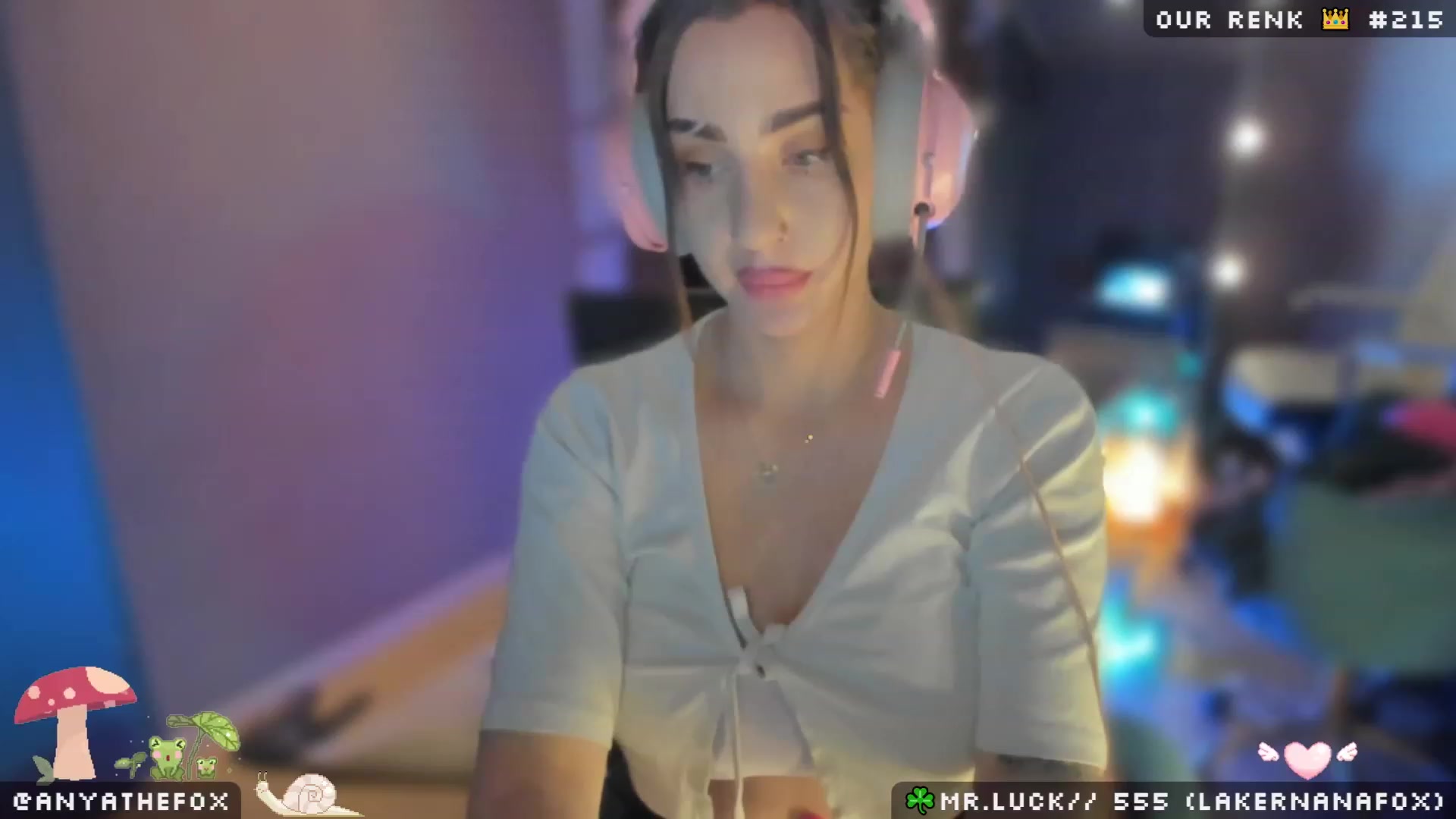 Gallery image thumbnail from Titcoin's myfreecams stream on, 04/03/2023, 07:36 image 10 of 20
