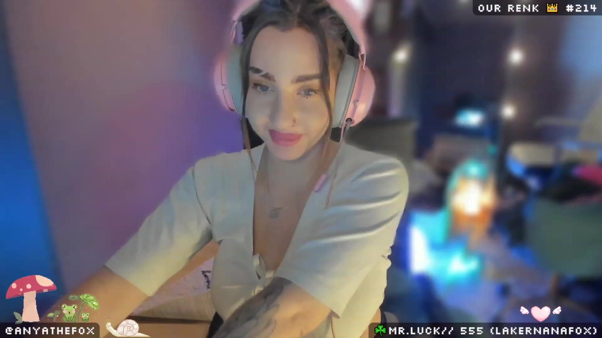 Gallery image thumbnail from Titcoin's myfreecams stream on, 04/03/2023, 07:36 image 18 of 20