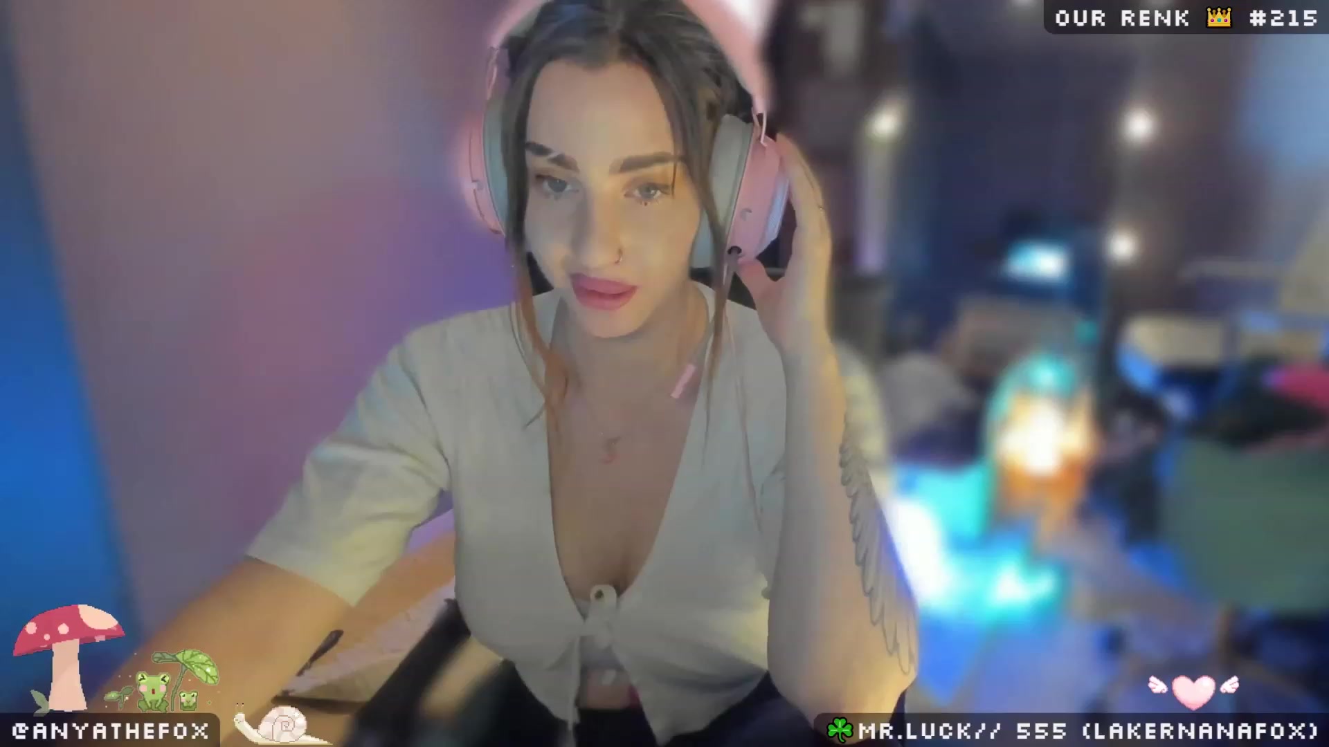Gallery image thumbnail from Titcoin's myfreecams stream on, 04/03/2023, 07:36 image 2 of 20