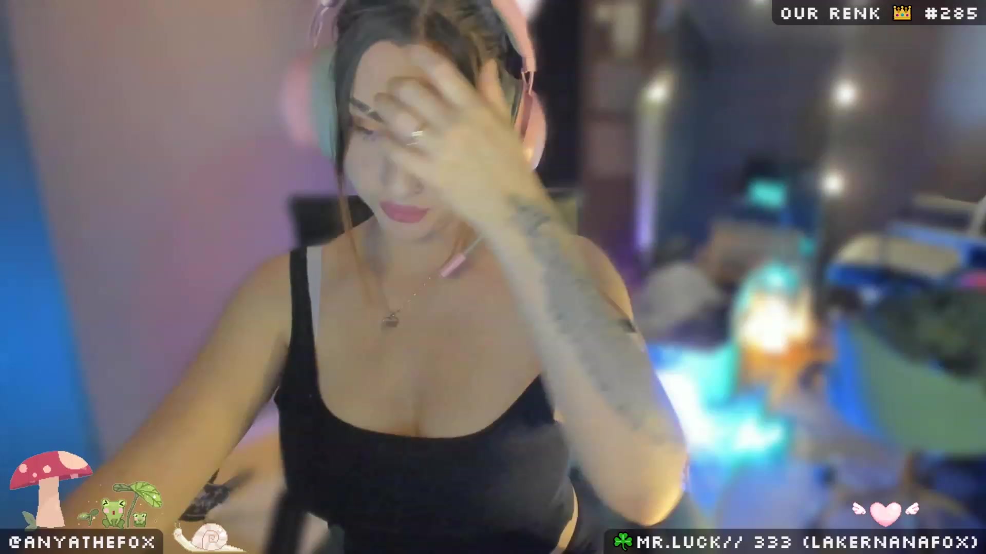 Gallery image thumbnail from Titcoin's myfreecams stream on, 04/04/2023, 06:50 image 11 of 20