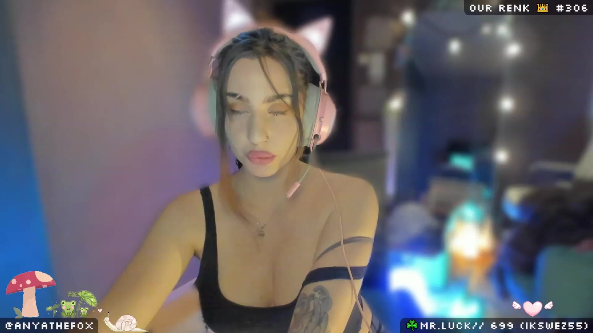 Gallery image thumbnail from Titcoin's myfreecams stream on, 04/05/2023, 07:01 image 16 of 20
