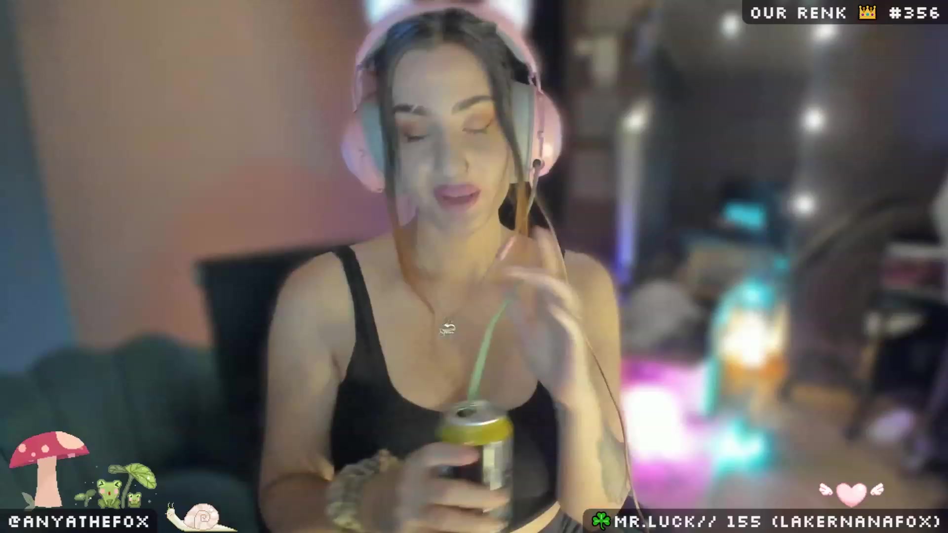 Gallery image thumbnail from Titcoin's myfreecams stream on, 04/06/2023, 06:57 image 2 of 20