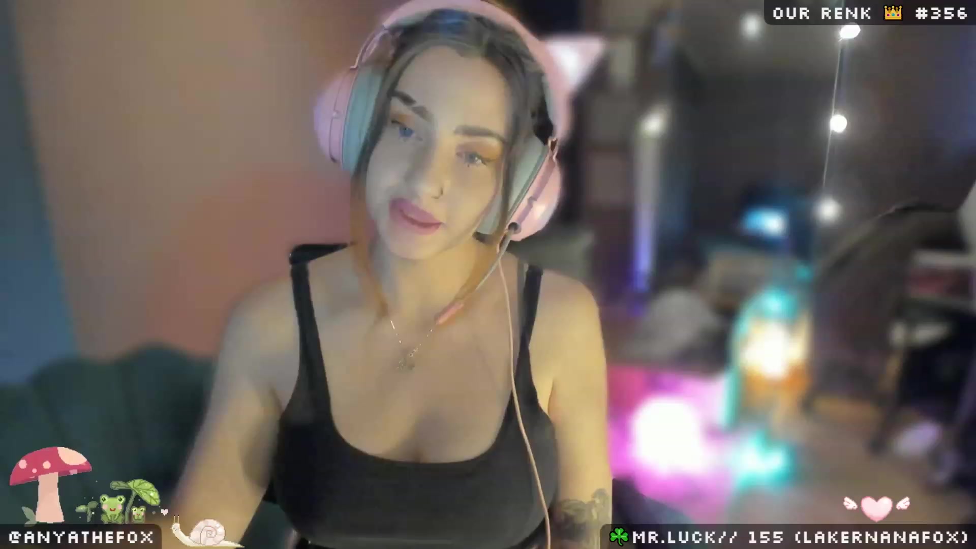 Gallery image thumbnail from Titcoin's myfreecams stream on, 04/06/2023, 06:57 image 7 of 20
