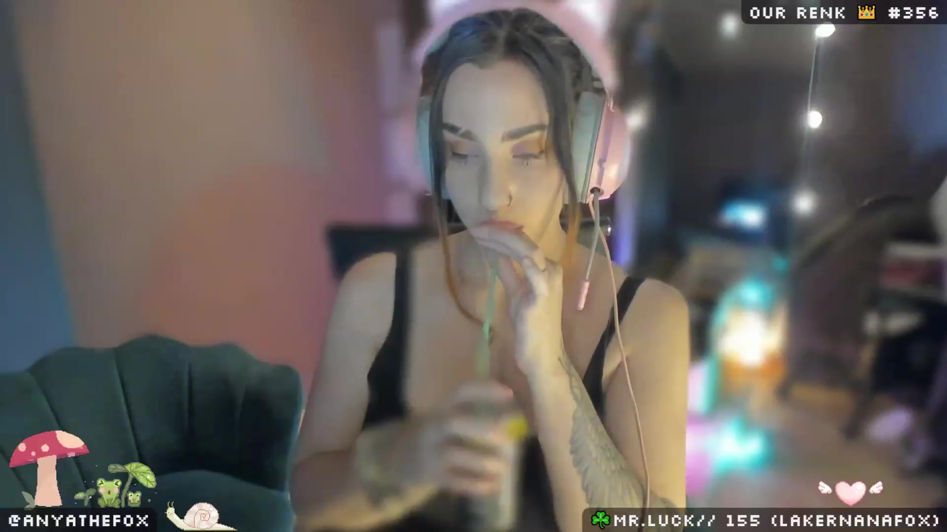 Gallery image thumbnail from Titcoin's myfreecams stream on, 04/06/2023, 06:57 image 17 of 20