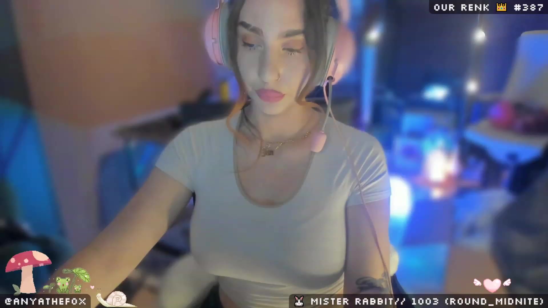 Gallery image thumbnail from Titcoin's myfreecams stream on, 04/12/2023, 07:08 image 16 of 20