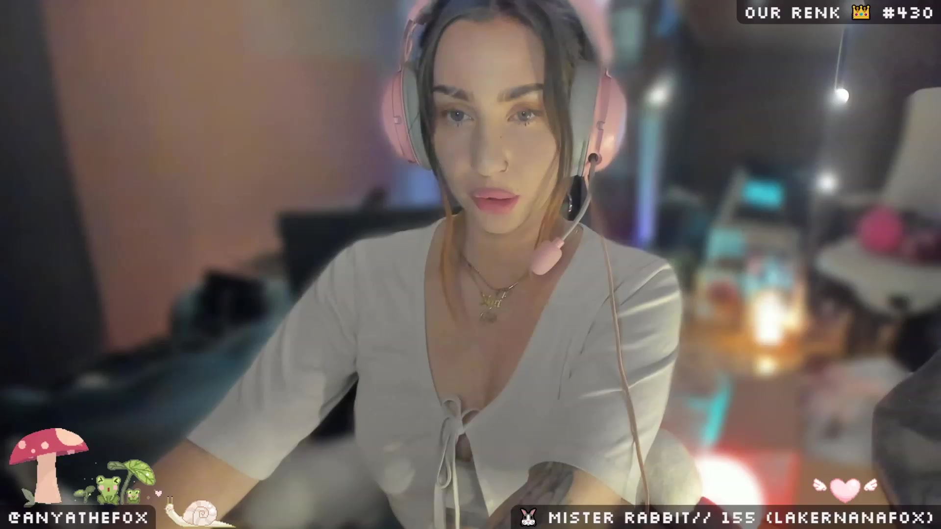 Gallery image thumbnail from Titcoin's myfreecams stream on, 04/14/2023, 07:12 image 1 of 20