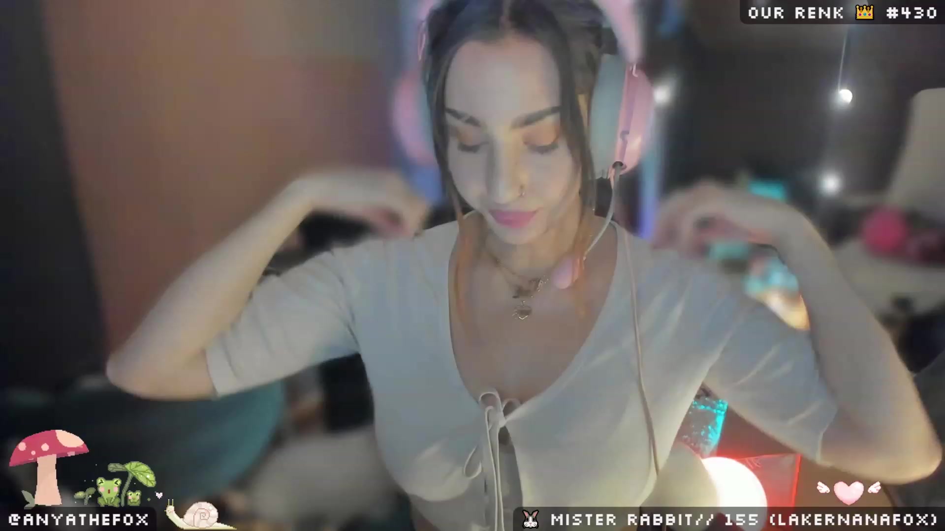 Gallery image thumbnail from Titcoin's myfreecams stream on, 04/14/2023, 07:12 image 2 of 20