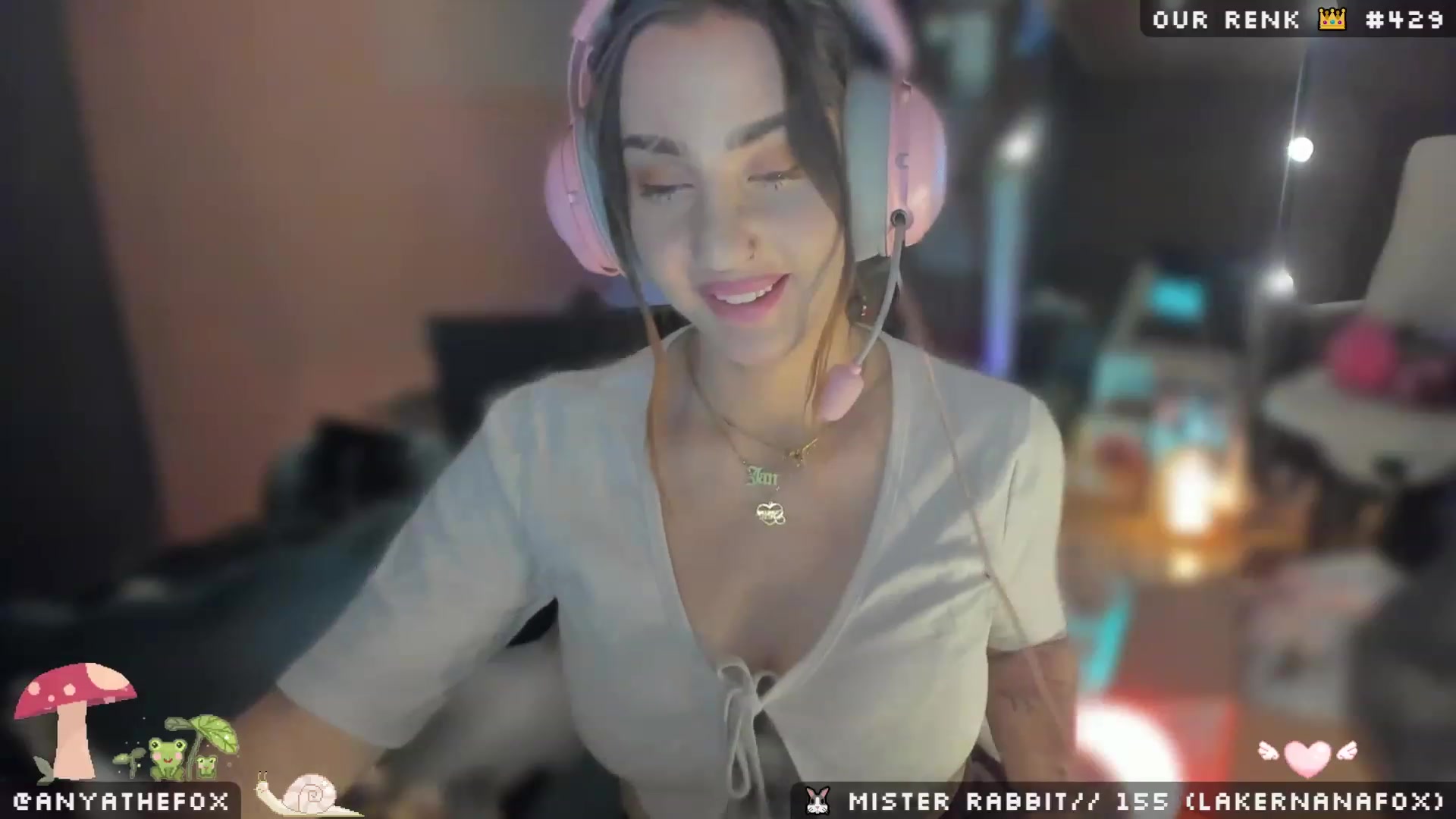 Gallery image thumbnail from Titcoin's myfreecams stream on, 04/14/2023, 07:12 image 6 of 20