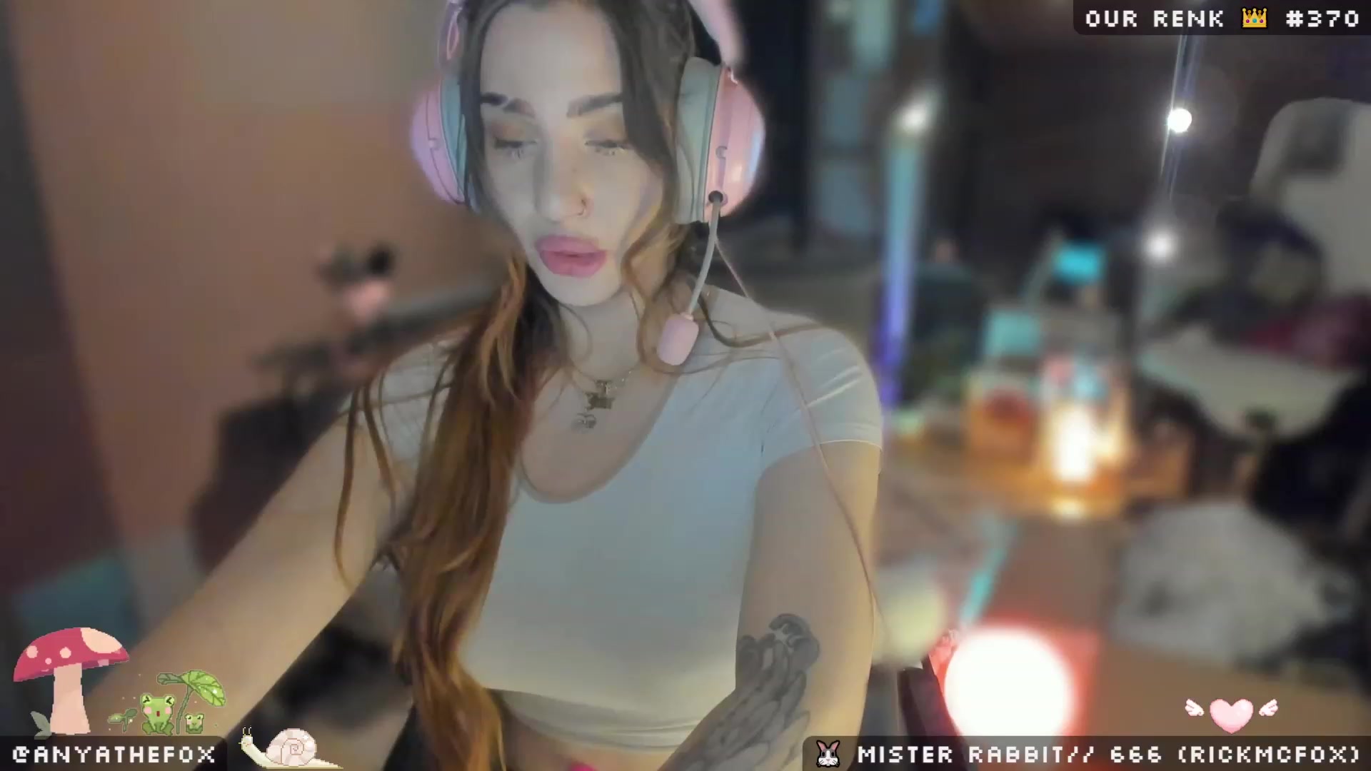 Gallery image thumbnail from Titcoin's myfreecams stream on, 04/16/2023, 09:37 image 5 of 20